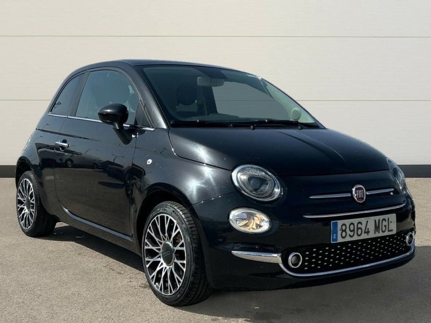 Fiat 500 1.0 Hybrid Dolcevita 51 kW (70 CV) Negro Compact