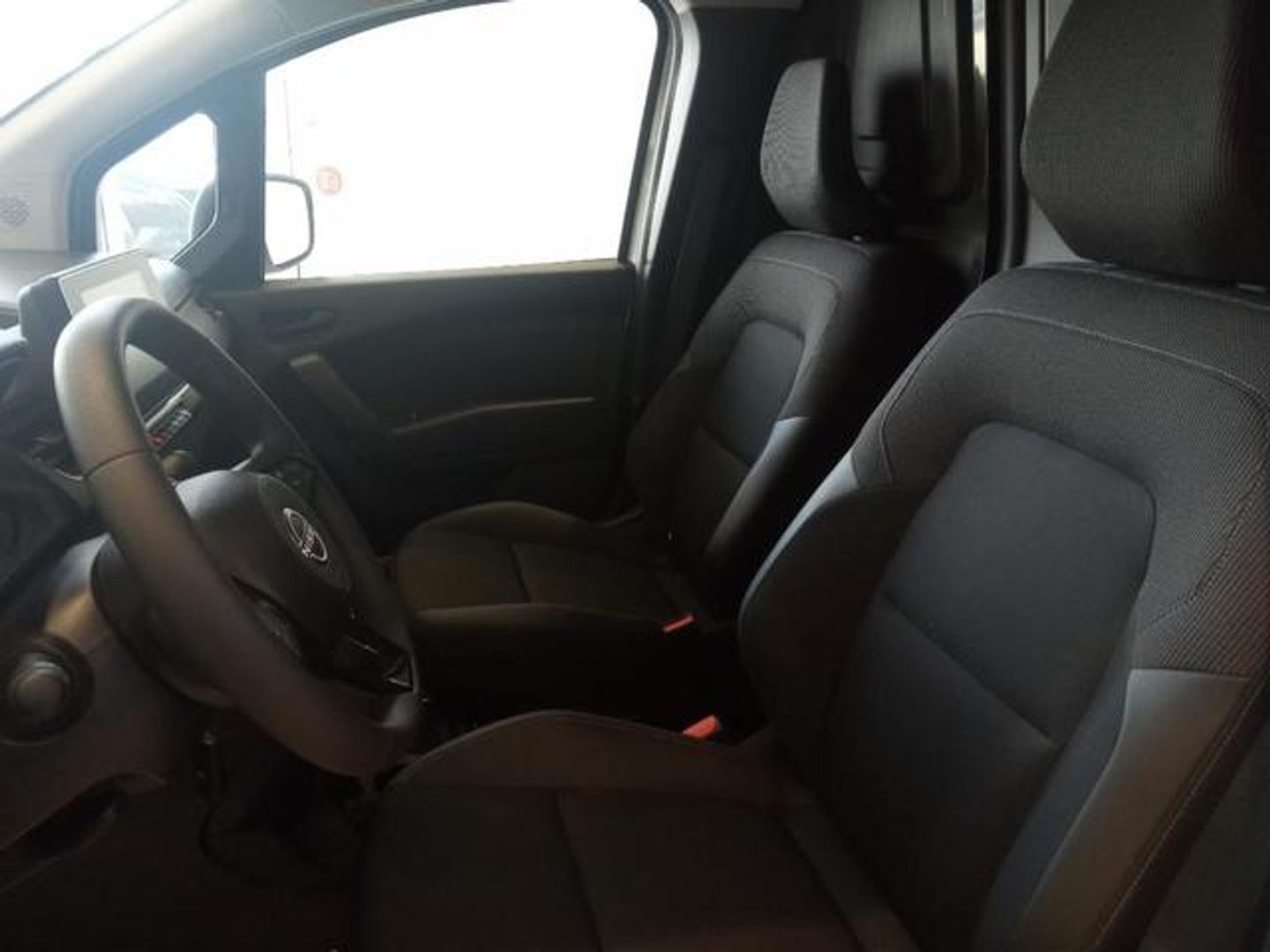 Nissan Townstar Furgon 45kWh L2 Comfort 90 kW (122 CV)