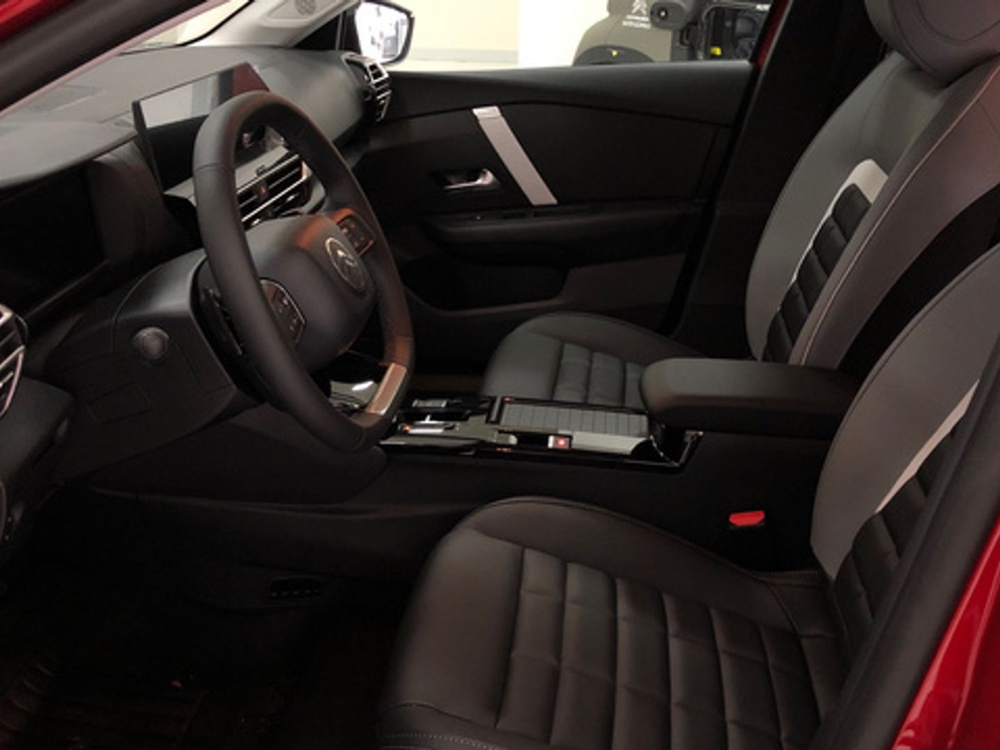 Citroen C4 Hybrid 136 e-DCS6 Max 100 kW (136 CV)