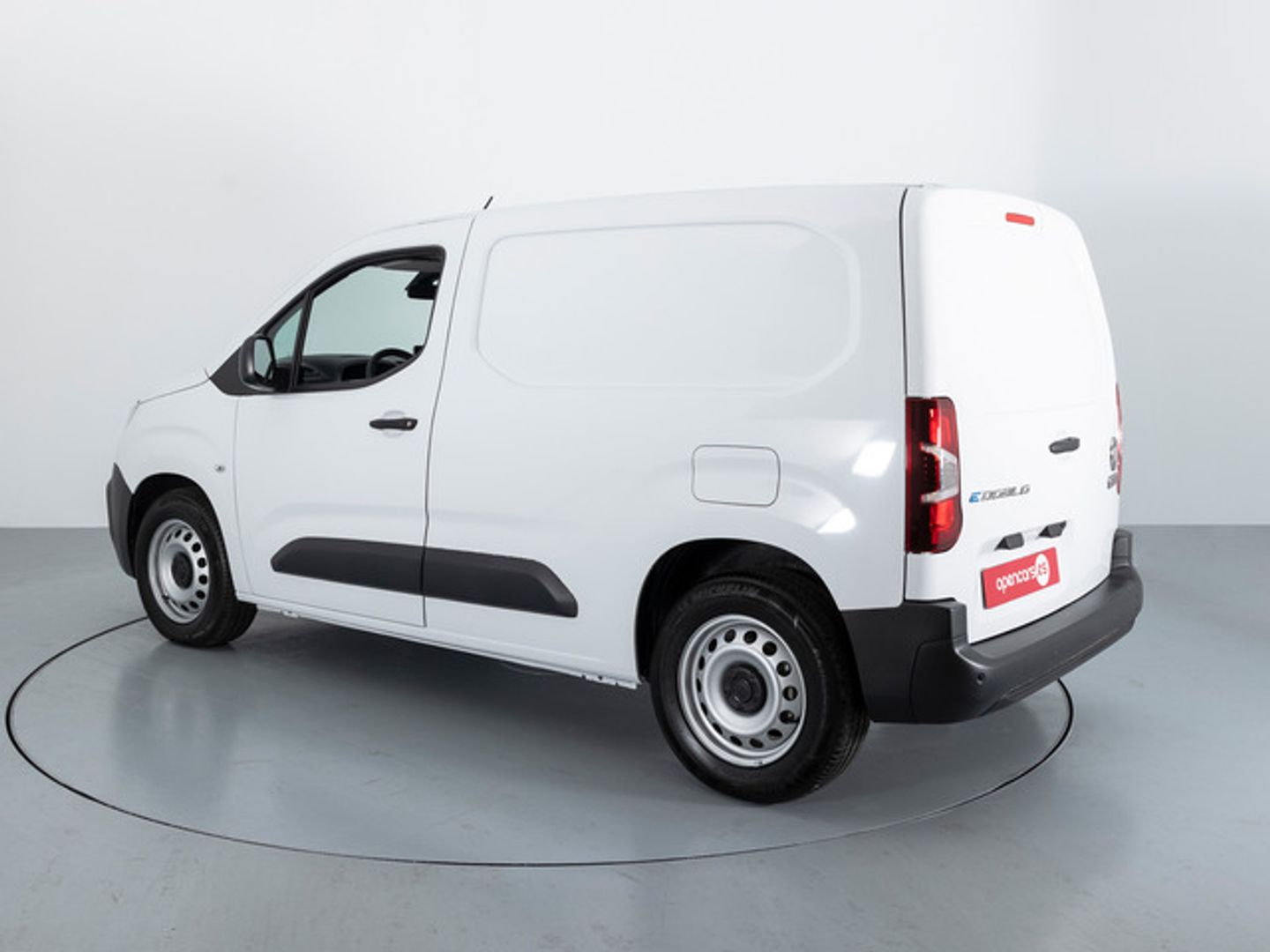 Fiat e-Doblò Furgón 50kWh L1H1 100 kW (136 CV)