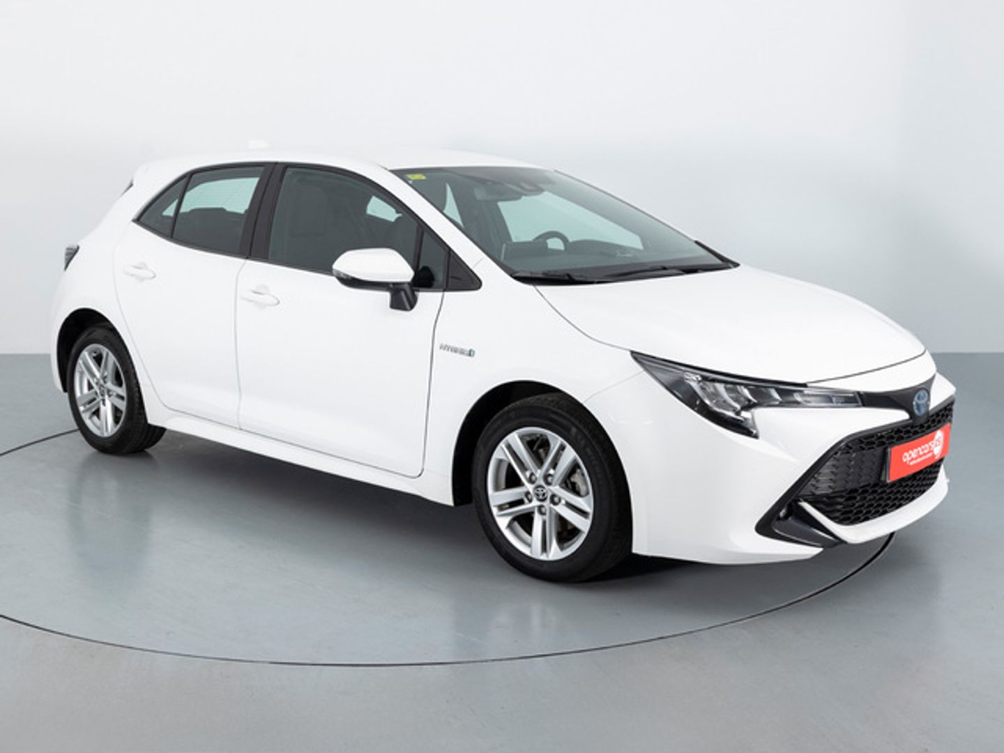 Toyota Corolla 125H Active E-CVT 90 kW (122 CV) Blanco Sedan