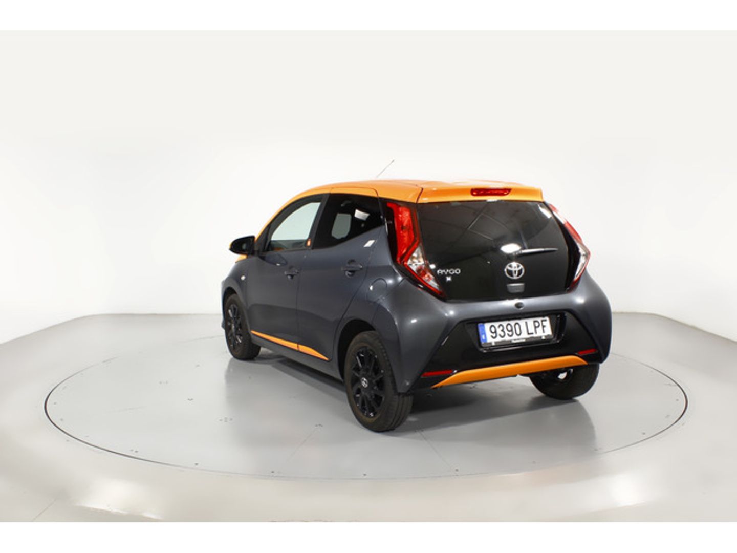Toyota Aygo 1.0 x-clusiv 53 kW (72 CV)