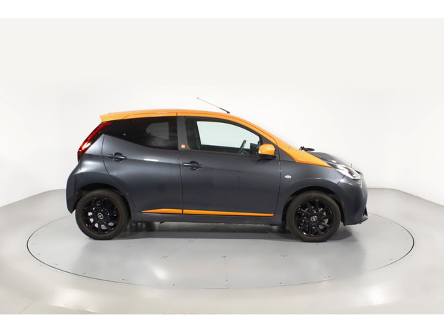 Toyota Aygo 1.0 x-clusiv 53 kW (72 CV)