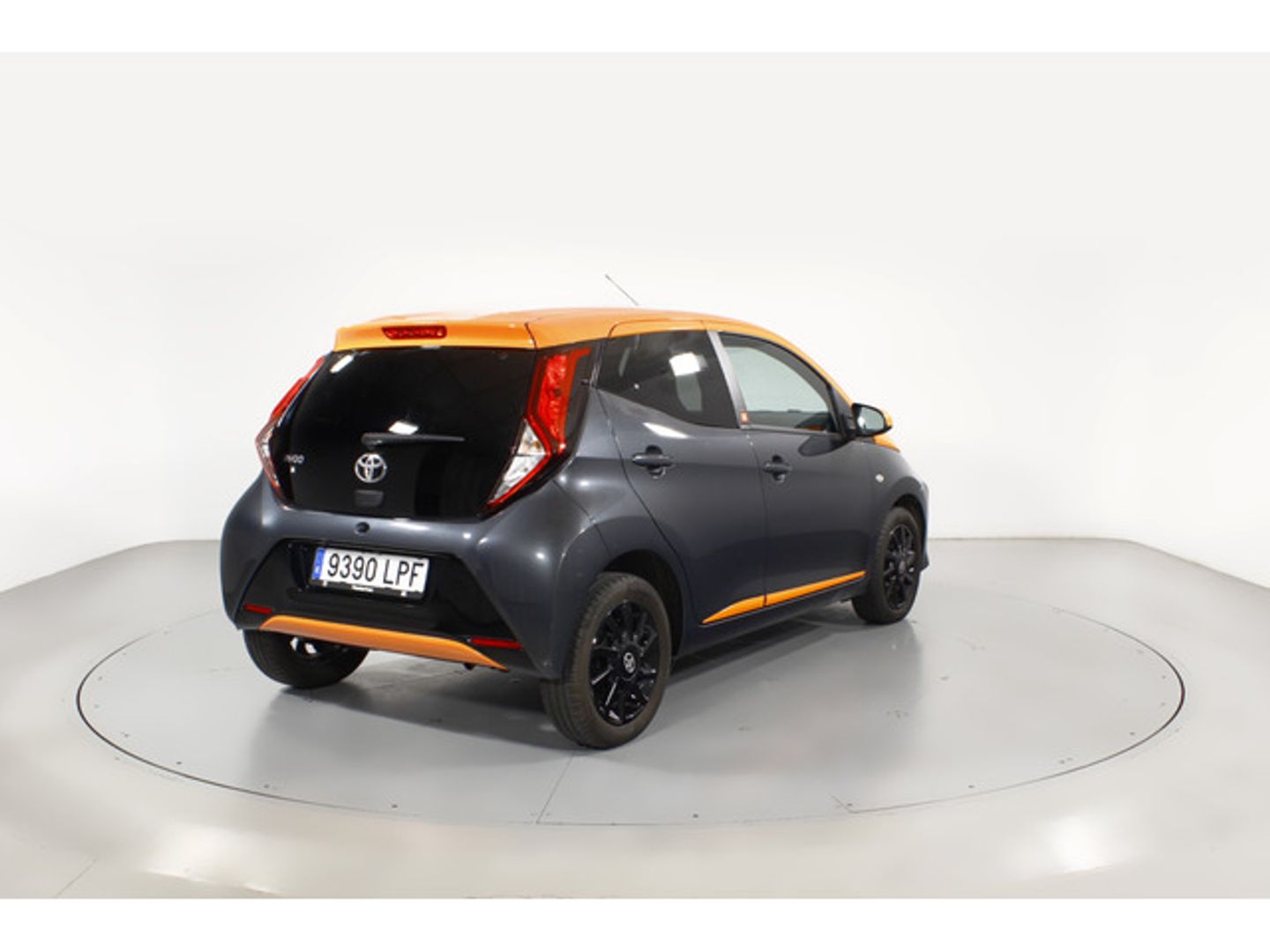 Toyota Aygo 1.0 x-clusiv 53 kW (72 CV)