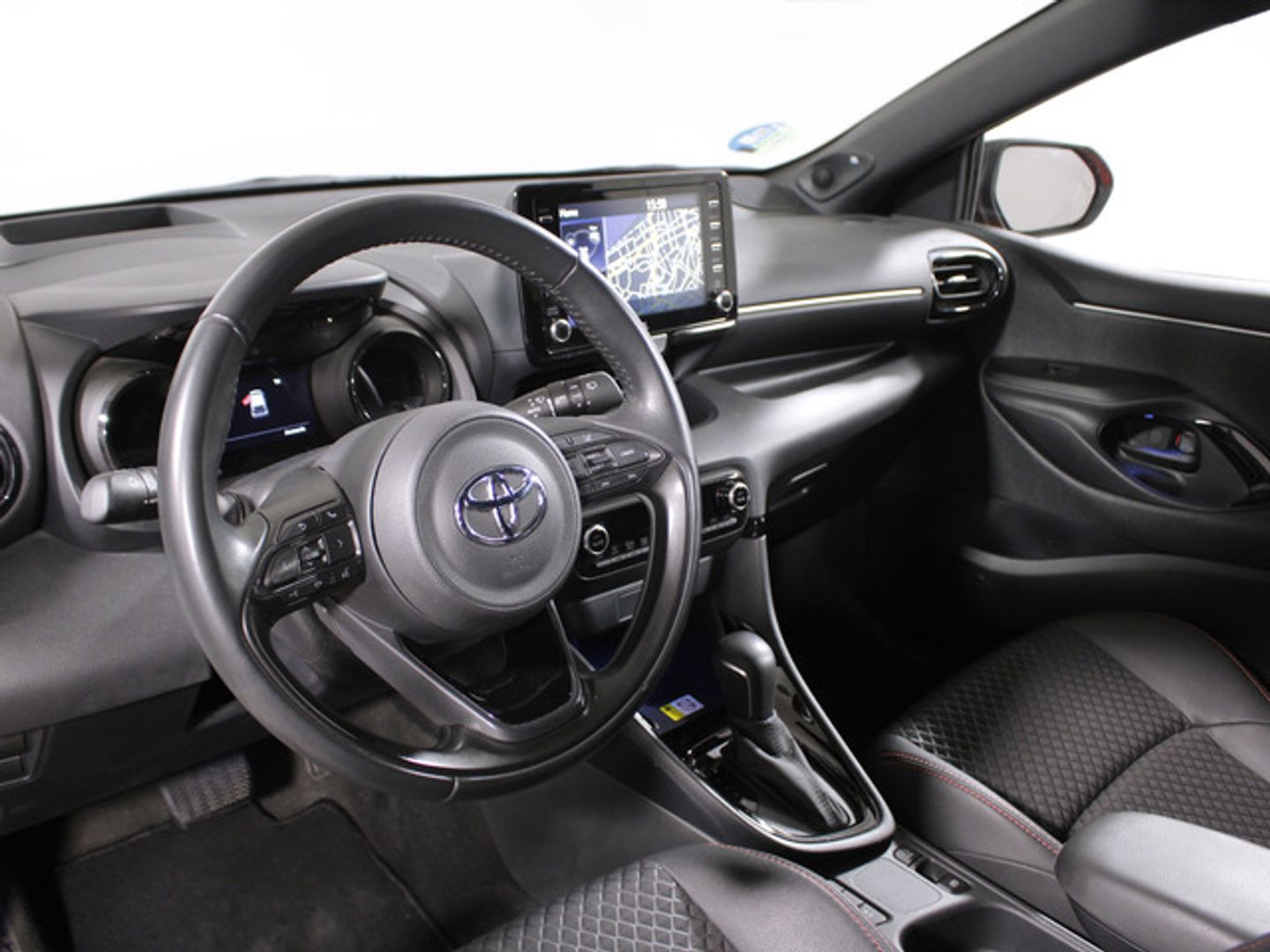 Toyota Yaris 1.5 120H Style P. Premier Edition 85 kW (116 CV)