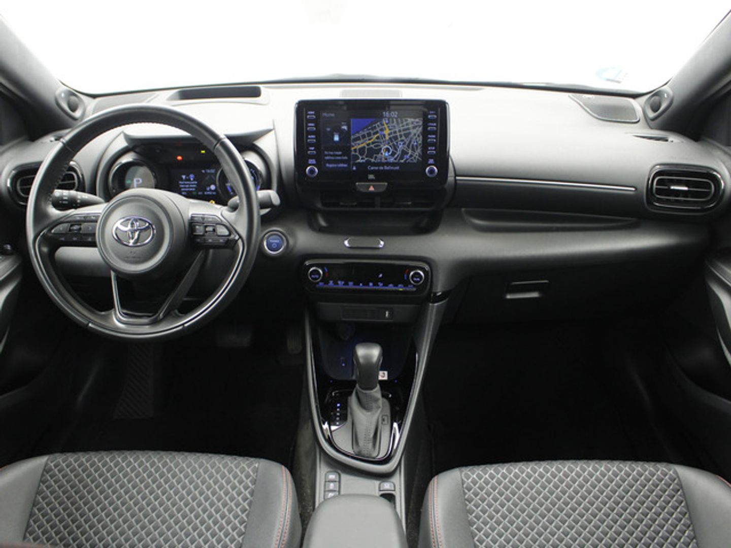 Toyota Yaris 1.5 120H Style P. Premier Edition 85 kW (116 CV)