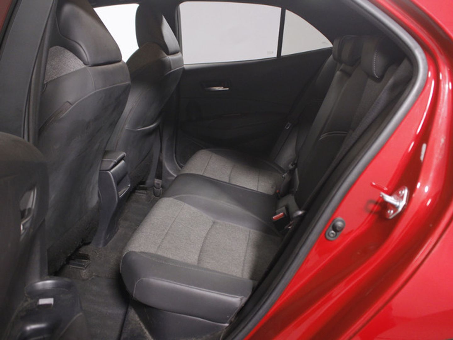 Toyota Corolla 1.8 125H Style E-CVT 90 kW (122 CV)