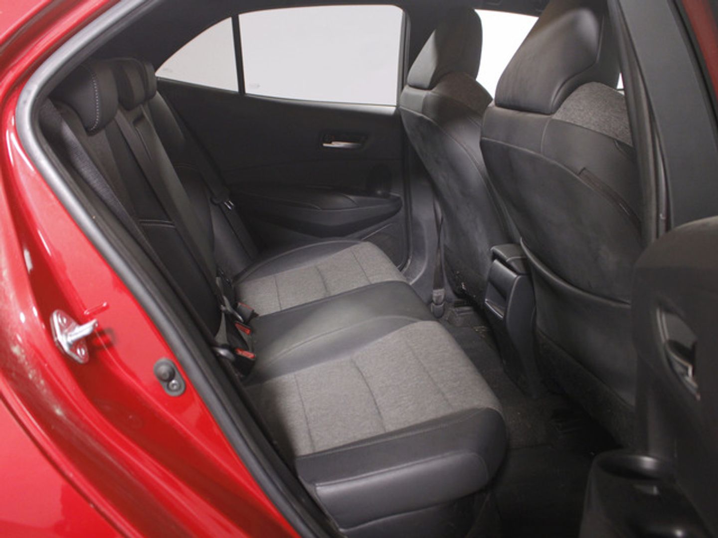 Toyota Corolla 1.8 125H Style E-CVT 90 kW (122 CV)