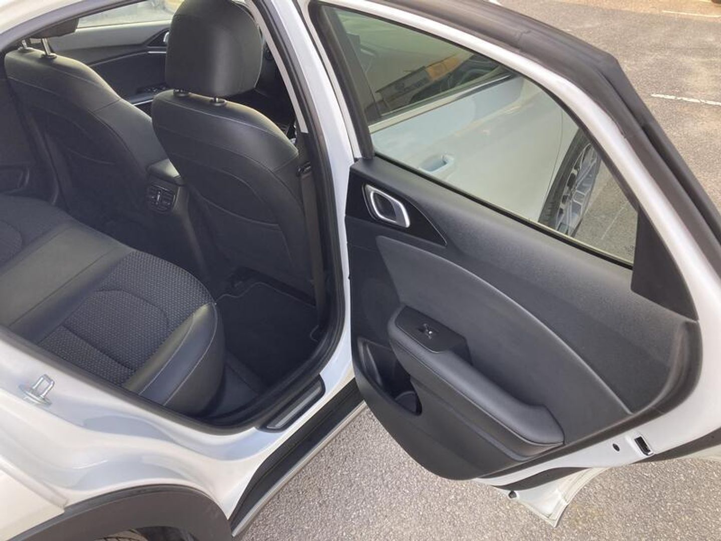 Kia XCeed 1.6 MHEV Emotion DCT 100 kW (136 CV)
