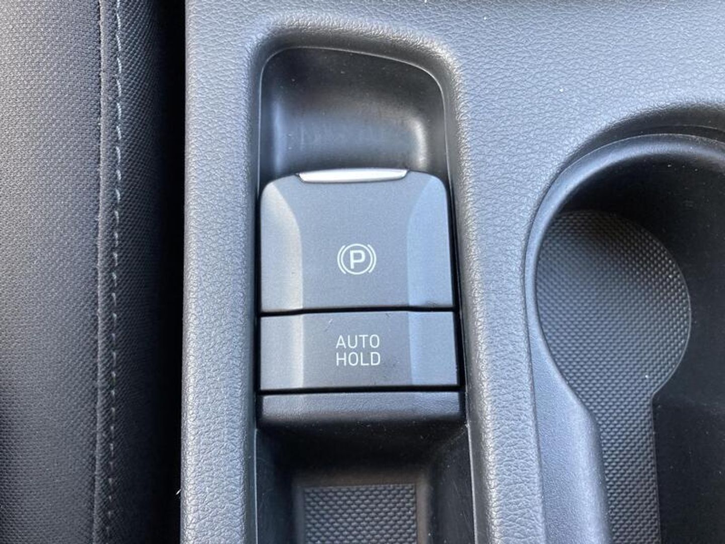 Hyundai Kona 1.6 GDI HEV Maxx DCT 104 kW (141 CV)