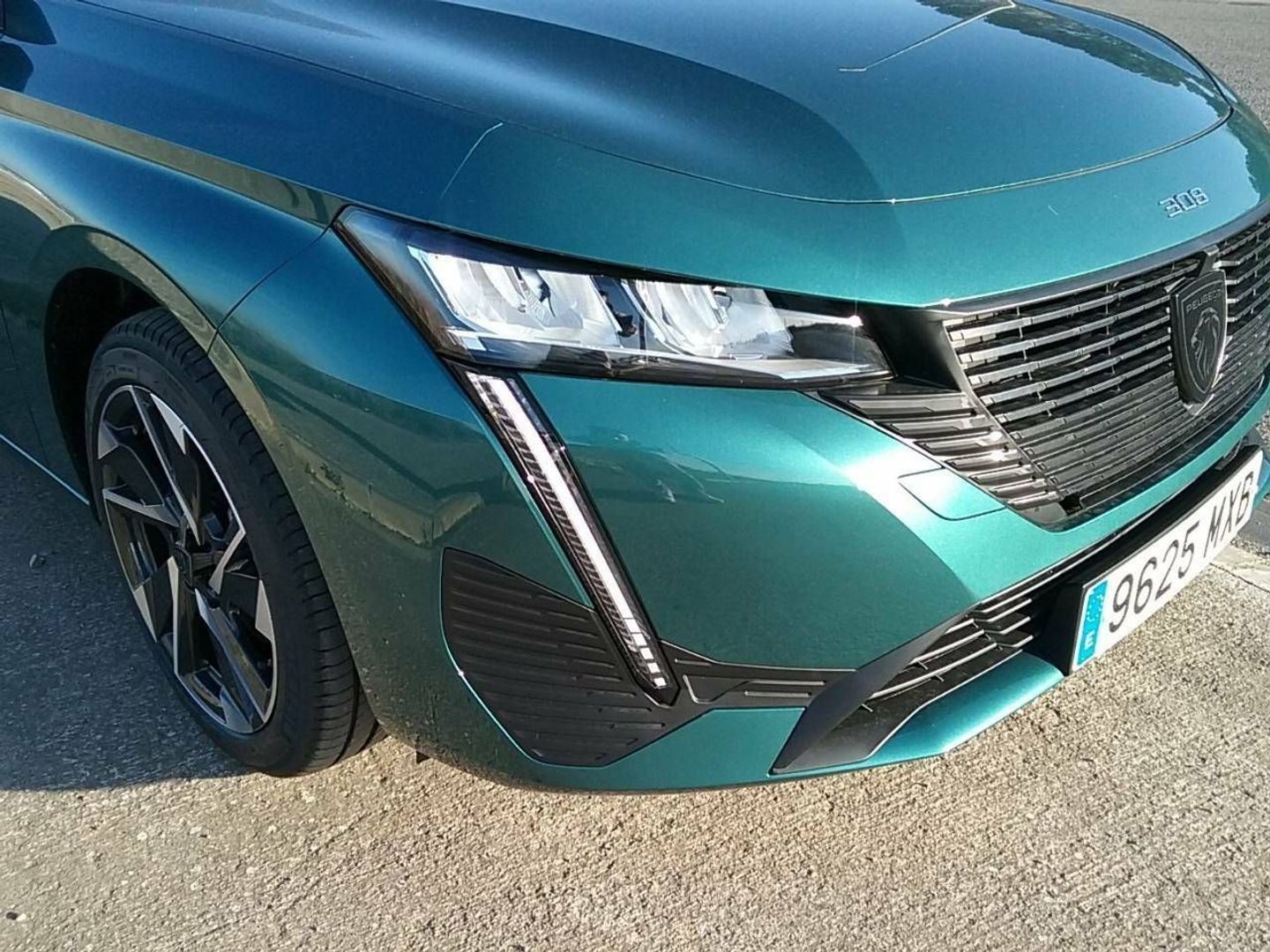 Peugeot 308 SW Allure Hybrid 136 e-DCS6 100 kW (136 CV)