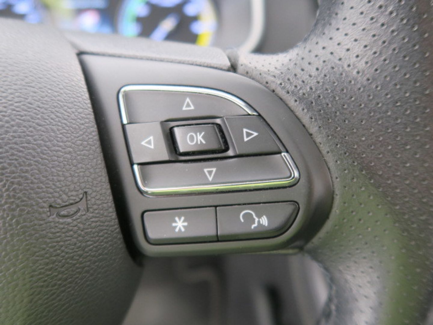 MG ZS EV 45kWh Luxury 105 kW (143 CV)