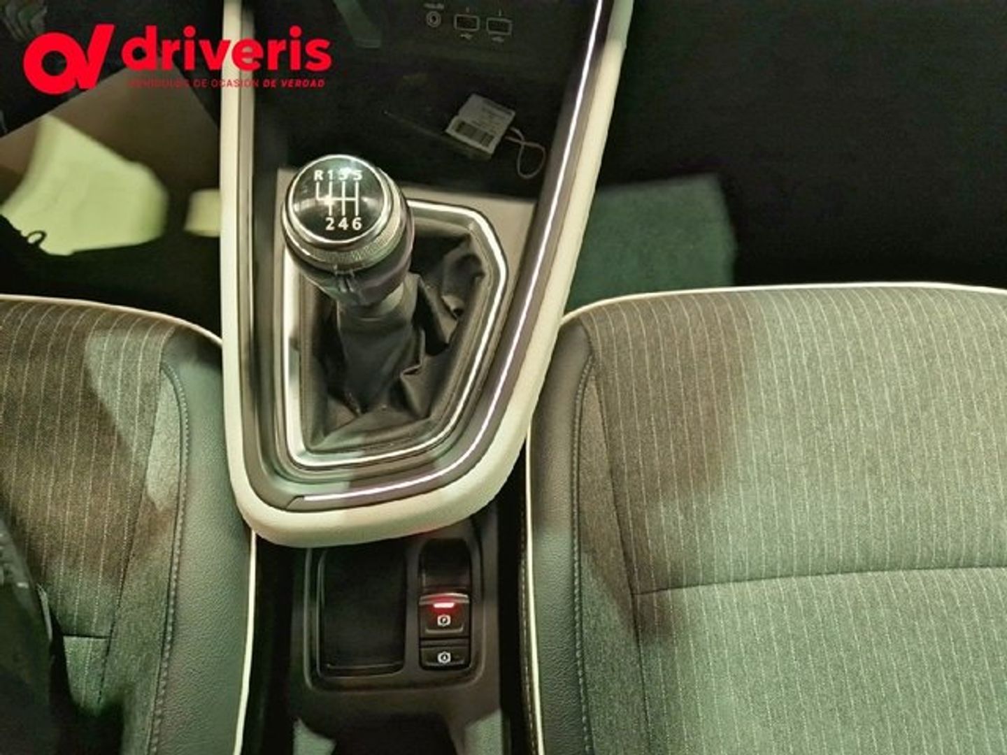 Renault Clio Techno TCe 66 kW (90 CV) Negro Sedan