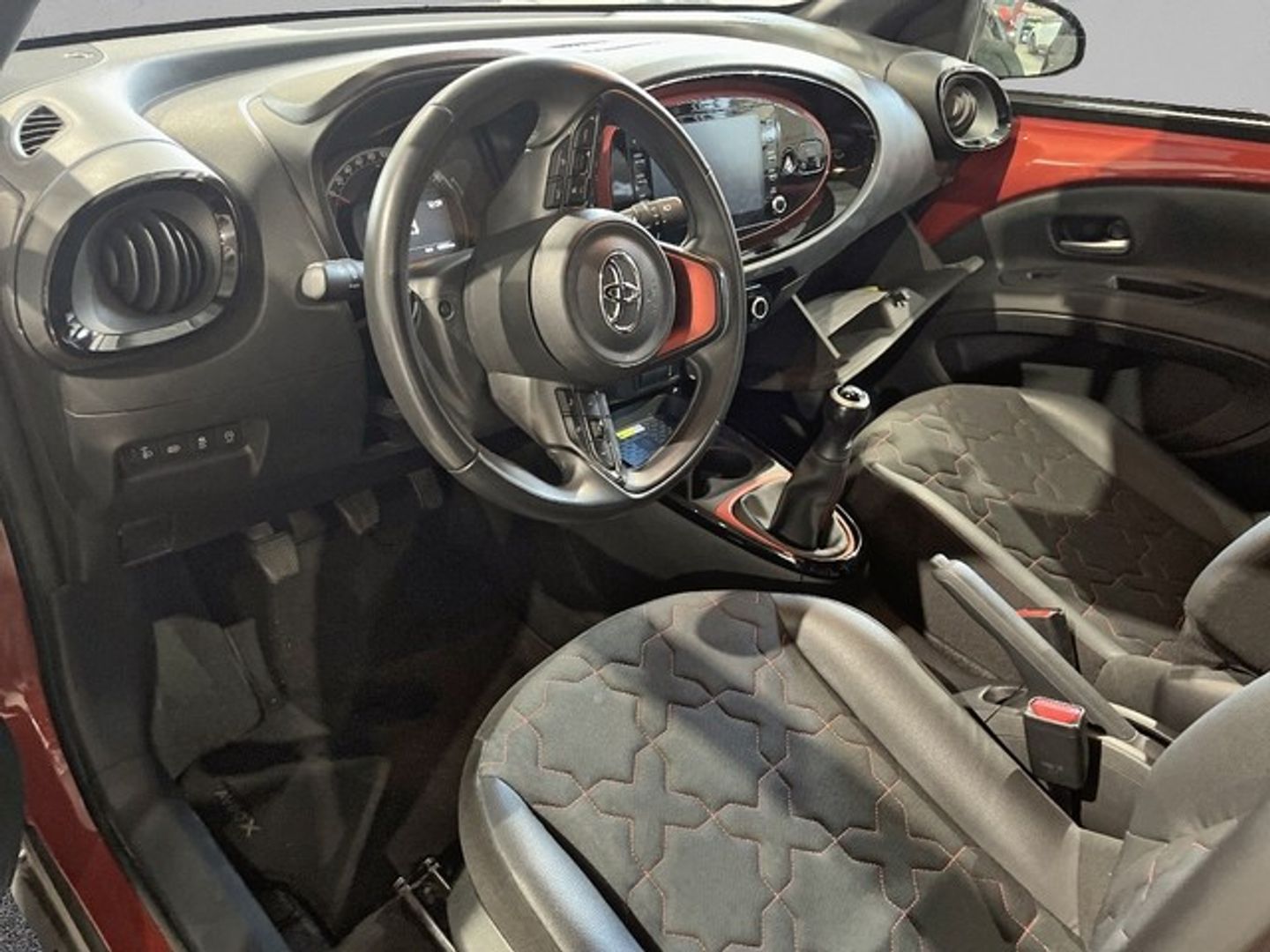 Toyota Aygo X Cross 1.0 VVT-I Trendy Edition 53 kW (72 CV)
