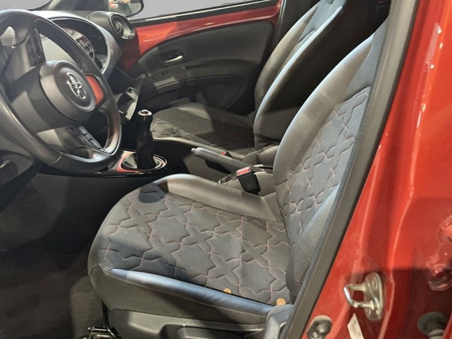 Toyota Aygo X Cross 1.0 VVT-I Trendy Edition 53 kW (72 CV)