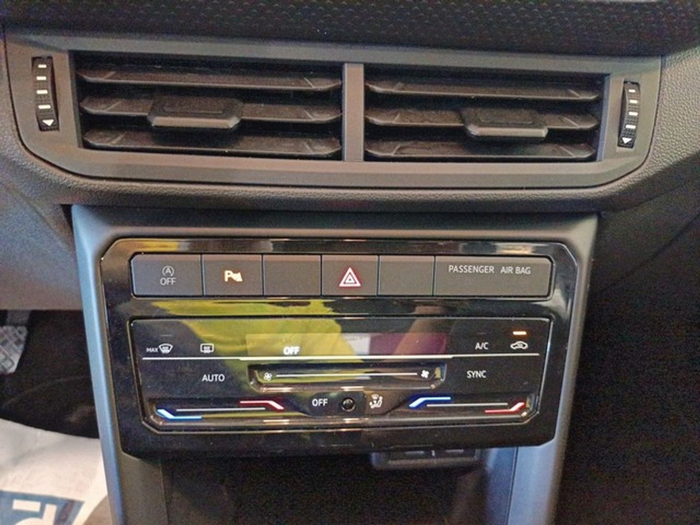 Volkswagen T-Cross Advance 1.0 TSI 70 kW (95 CV)