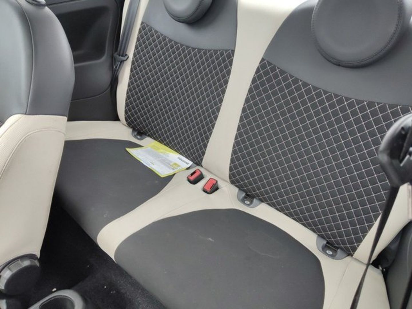 Fiat 500 1.0 Hybrid Dolcevita 51 kW (70 CV)