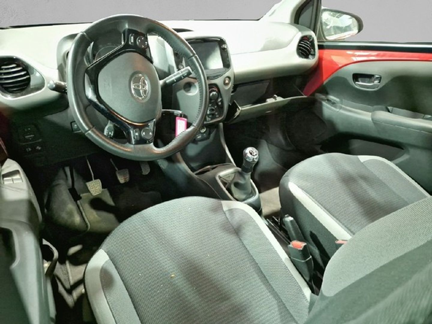 Toyota Aygo 1.0 70 x-play 53 kW (72 CV)