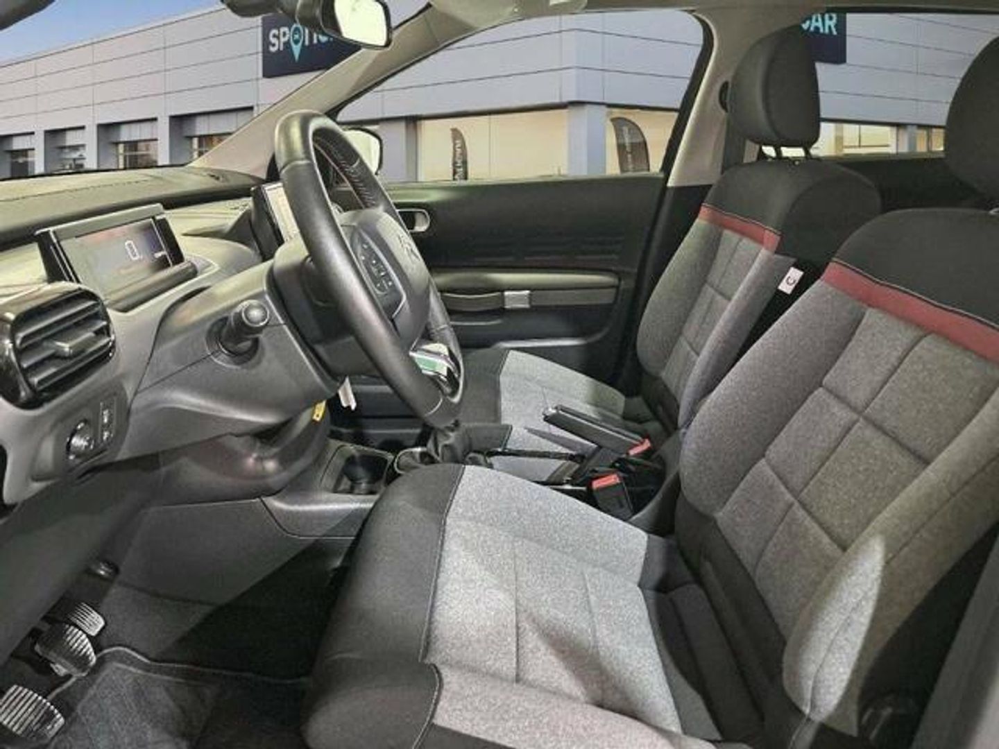 Citroen C4 Cactus BlueHDi 100 S&S C-Series 75 kW (102 CV)