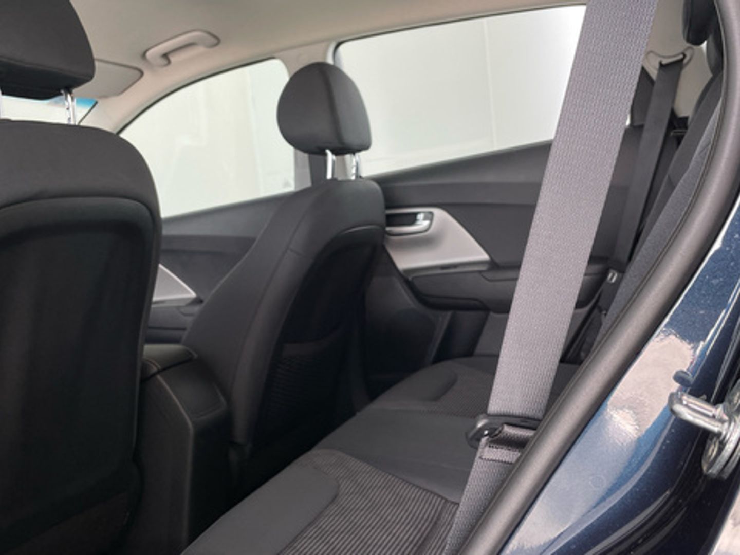 Kia Niro 1.6 GDi HEV Concept 104 kW (141 CV)