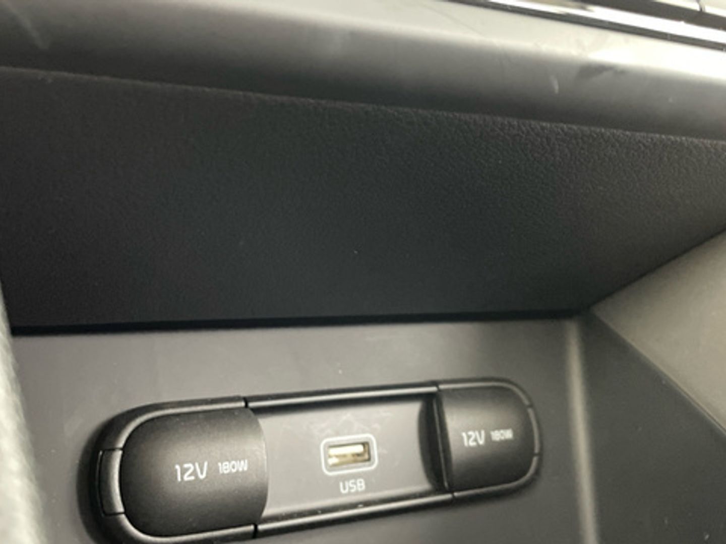Kia Niro 1.6 GDi HEV Concept 104 kW (141 CV)