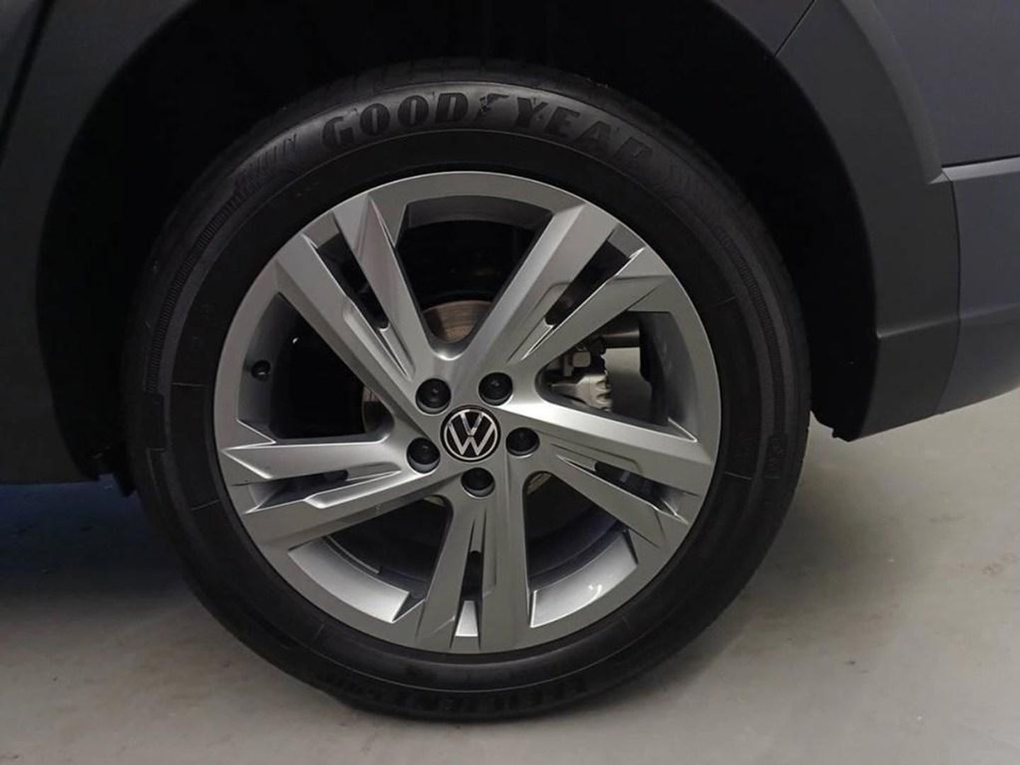Volkswagen Taigo R-Line 1.0 TSI 85 kW (115 CV) DSG