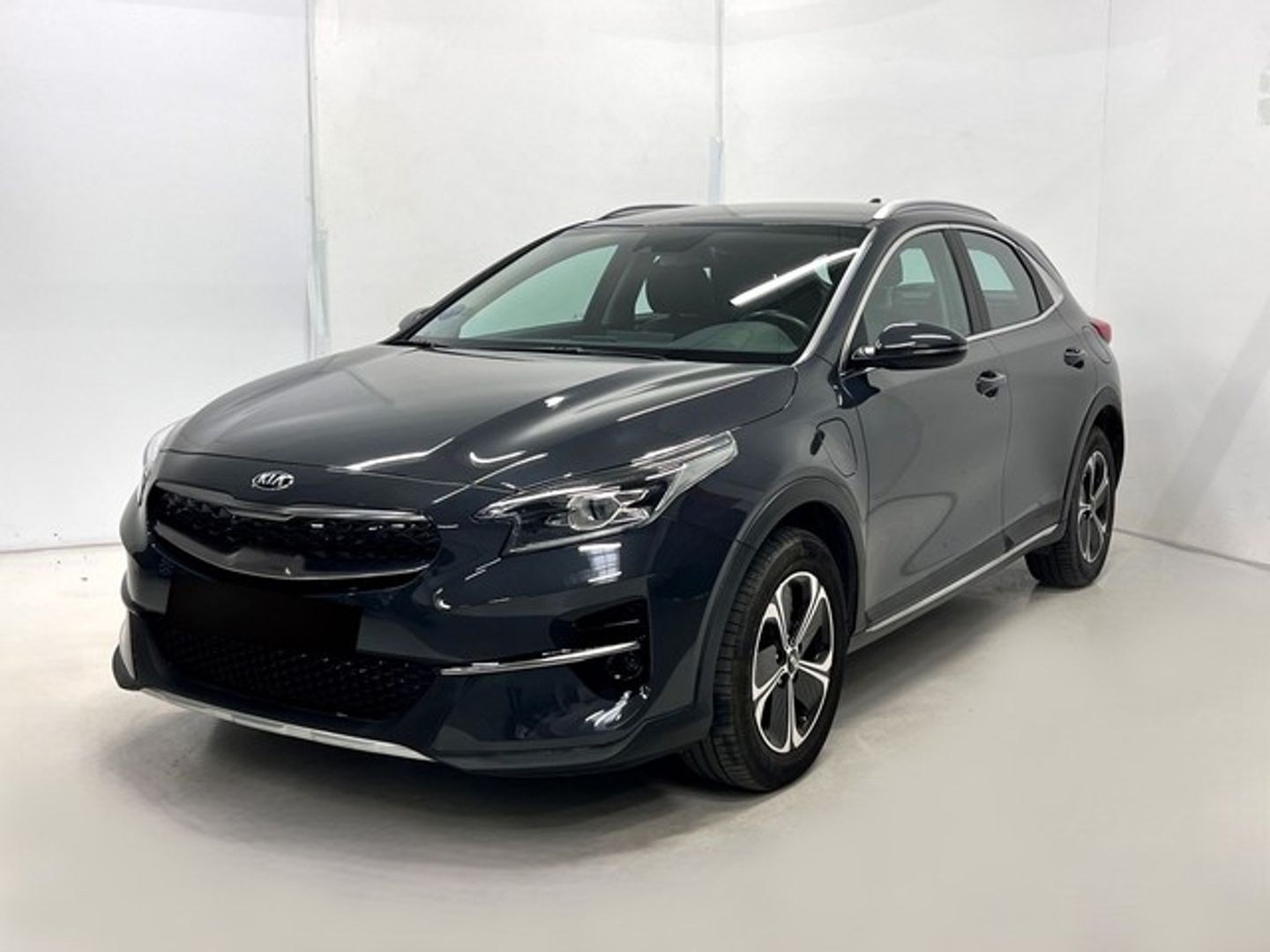 Kia XCeed 1.6 GDi PHEV eDrive 104 kW (141 CV) Gris oscuro SUV