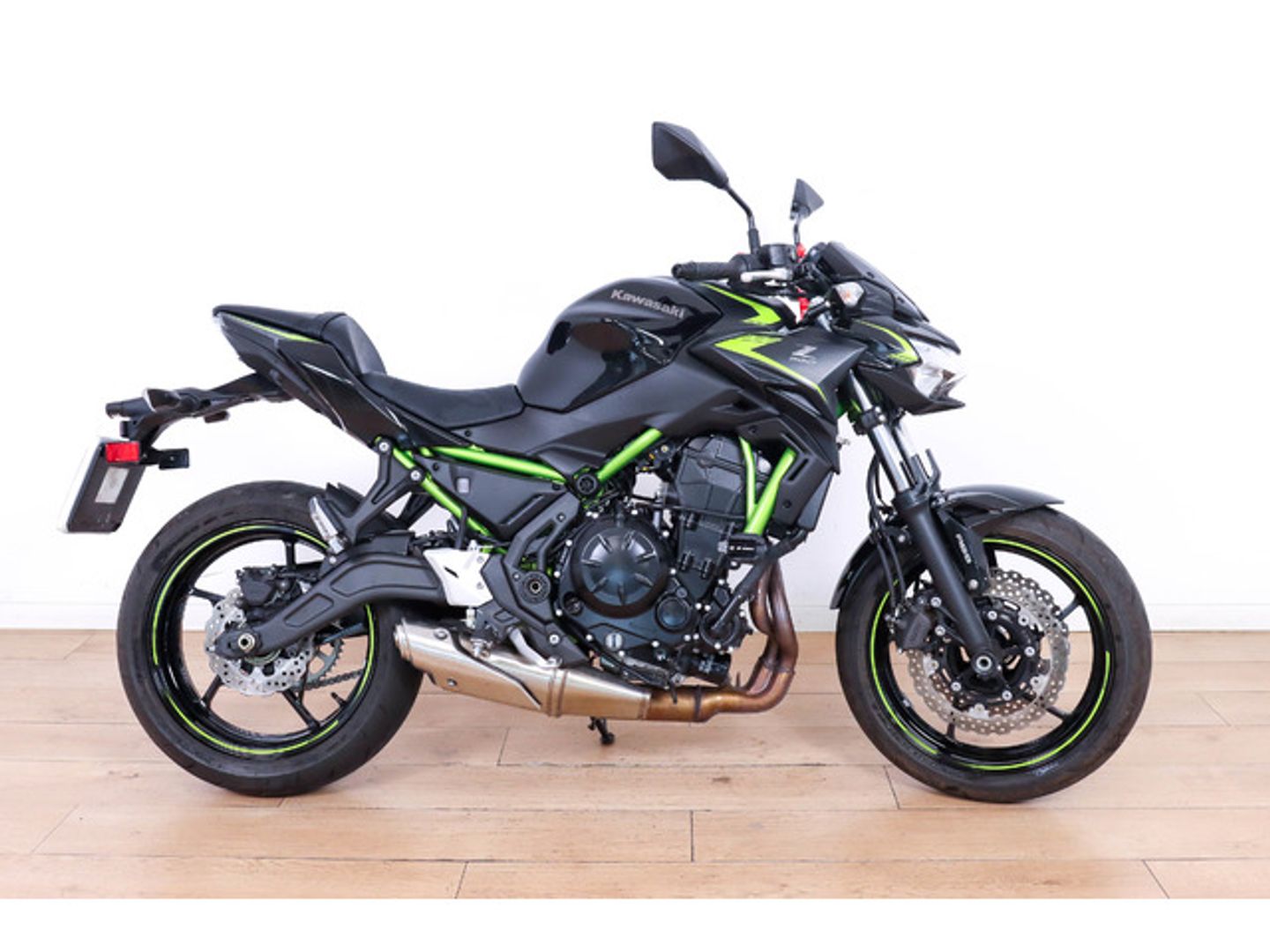 Kawasaki Z650 Negro Motorcycle