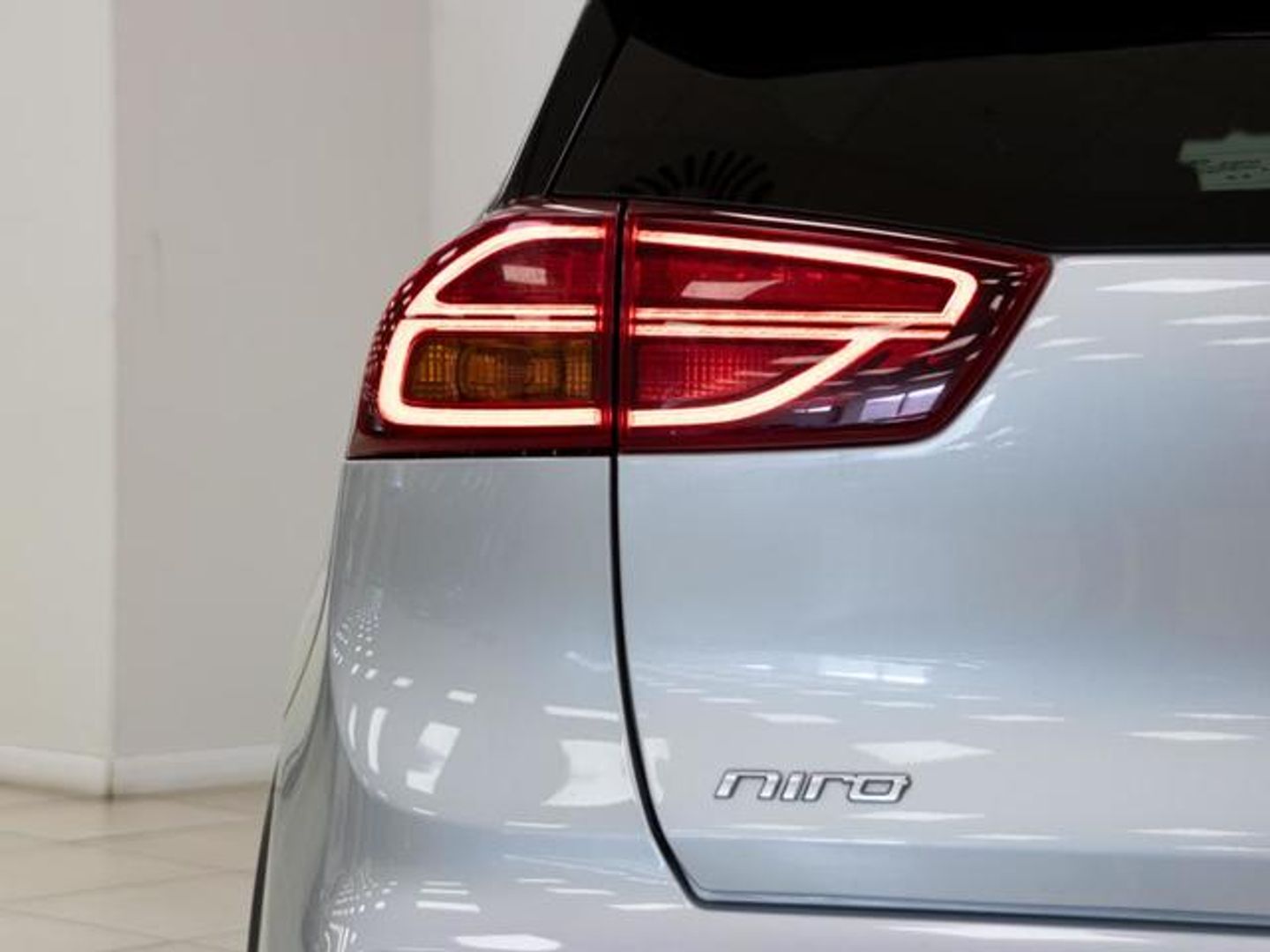 Kia Niro 1.6 GDi HEV Híbrido Drive 104 kW (141 CV)