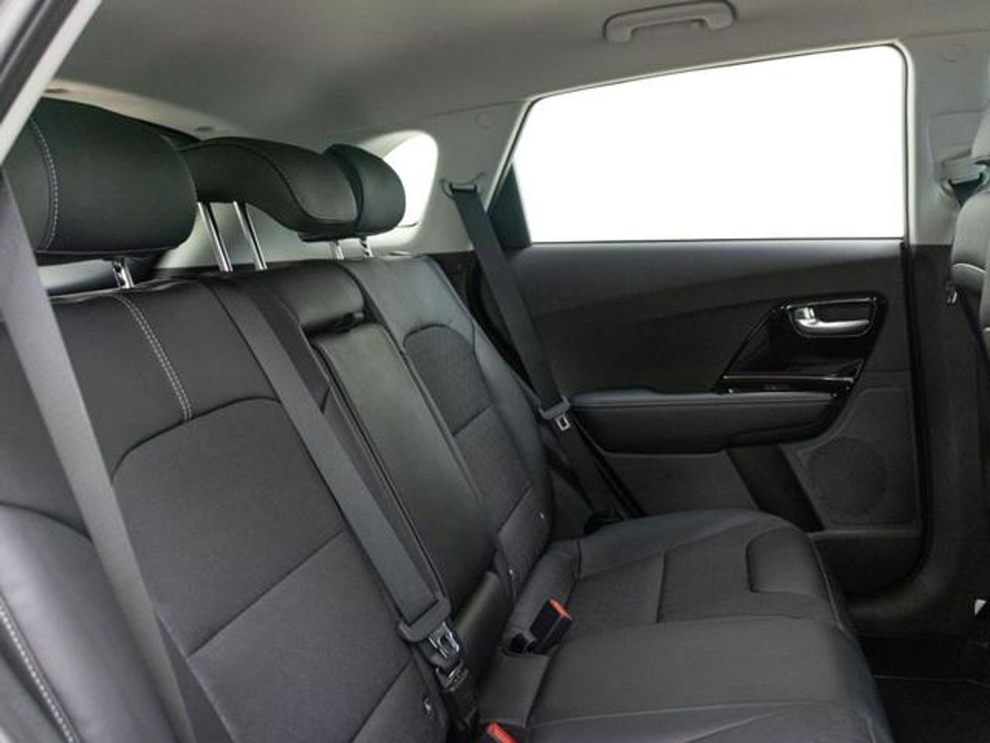 Kia Niro 1.6 GDi HEV Híbrido Drive 104 kW (141 CV)