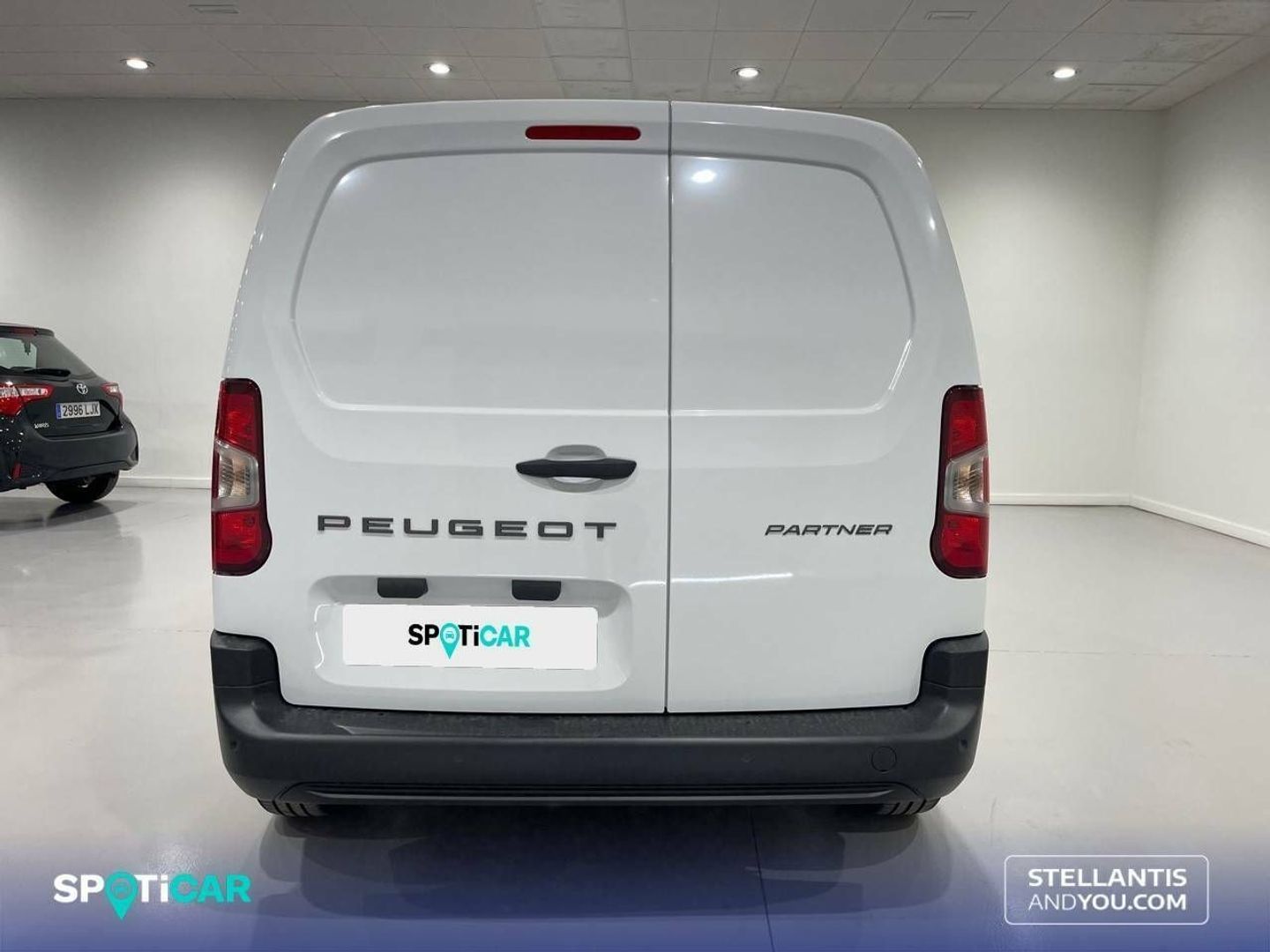 Peugeot Partner Furgon BlueHDi 100 Standard 600kg 75 kW (102 CV)