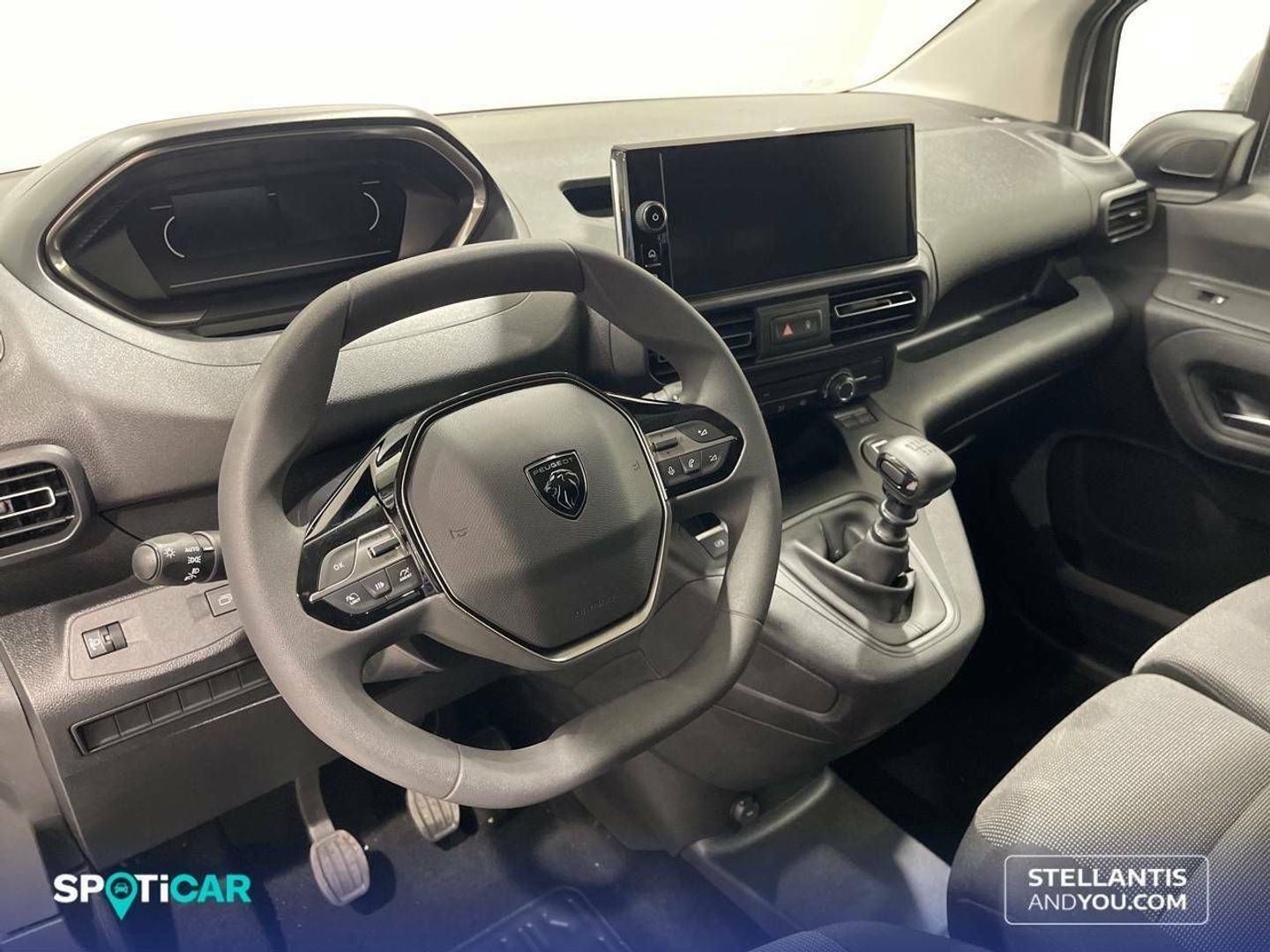 Peugeot Partner Furgon BlueHDi 100 Standard 600kg 75 kW (102 CV)
