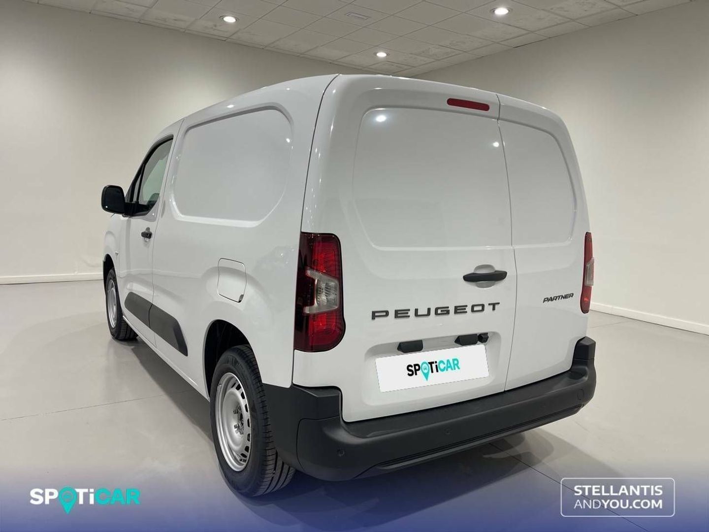 Peugeot Partner Furgon BlueHDi 100 Standard 600kg 75 kW (102 CV)