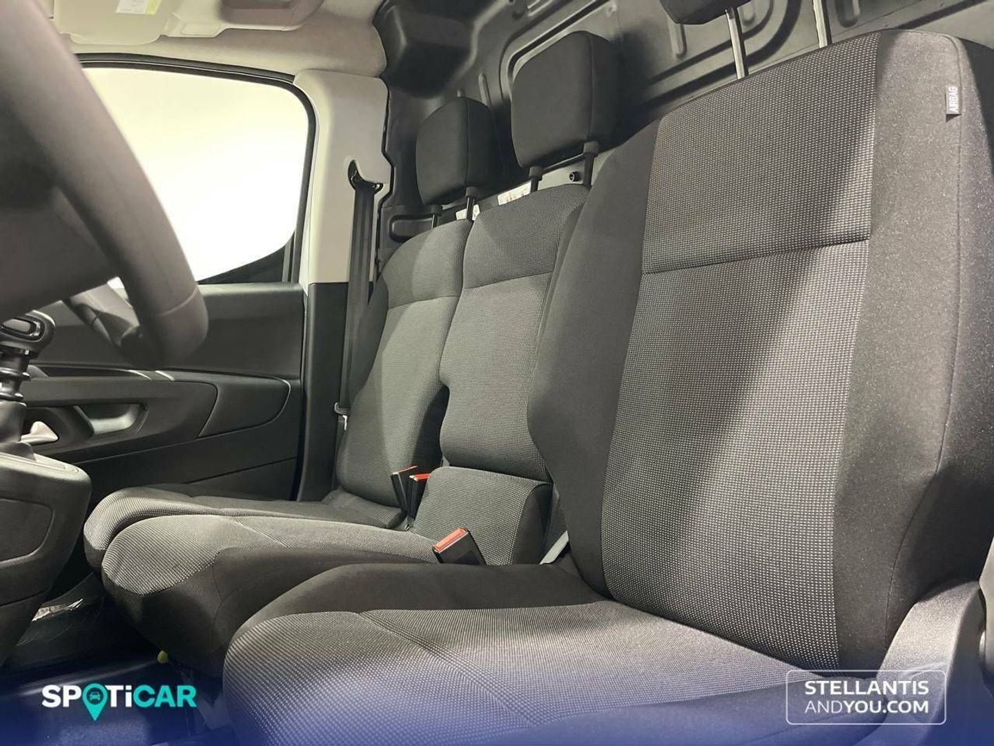 Peugeot Partner Furgon BlueHDi 100 Standard 600kg 75 kW (102 CV)