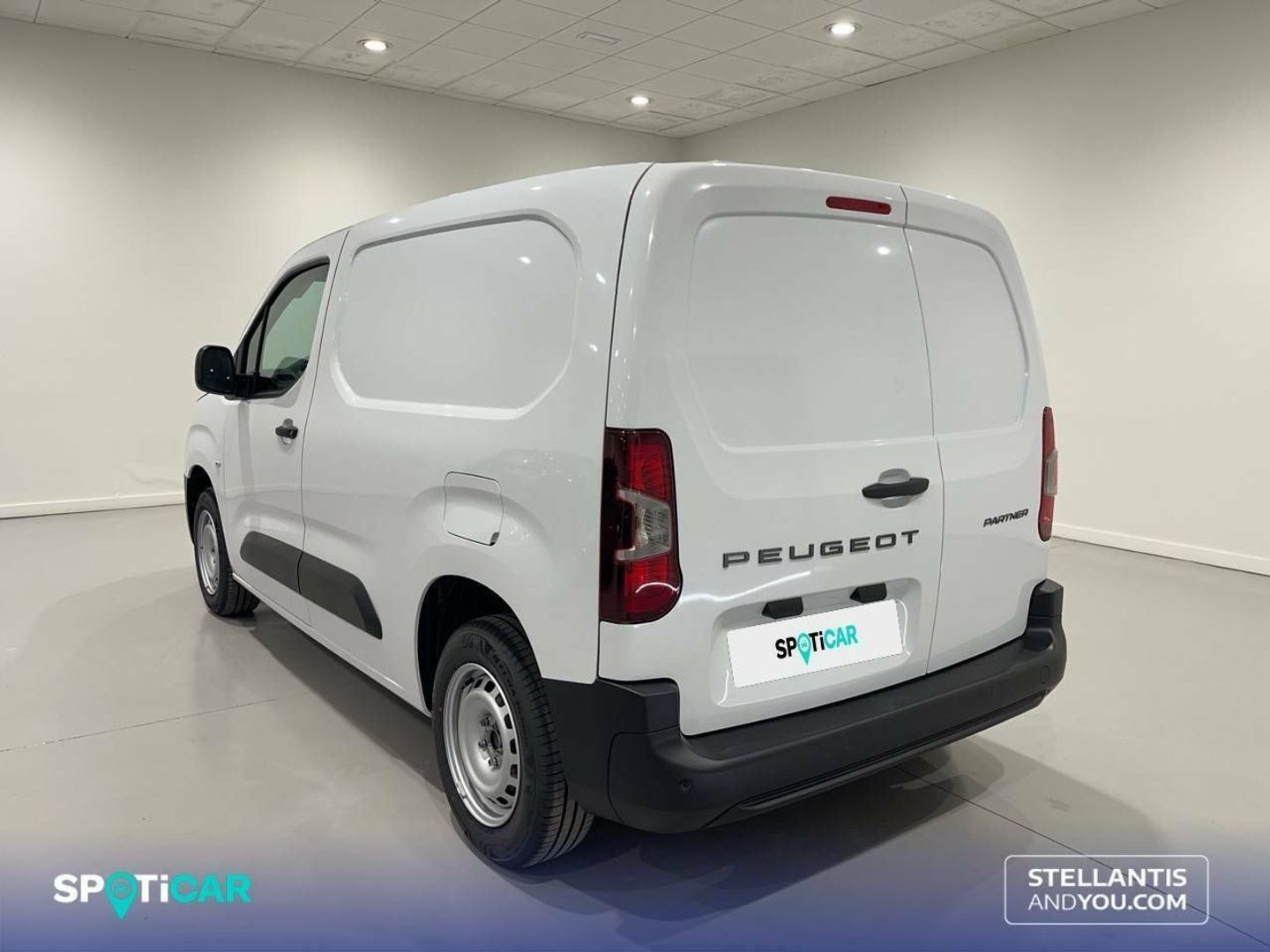 Peugeot Partner Furgon BlueHDi 100 Standard 600kg 75 kW (102 CV)