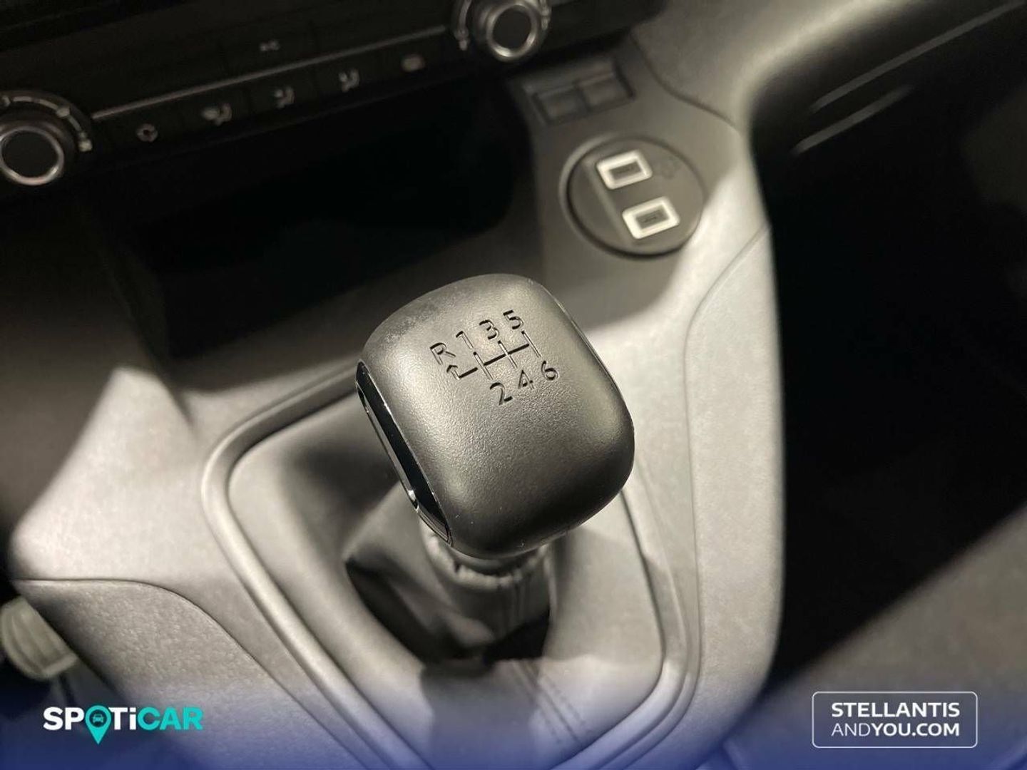 Peugeot Partner Furgon BlueHDi 100 Standard 600kg 75 kW (102 CV)
