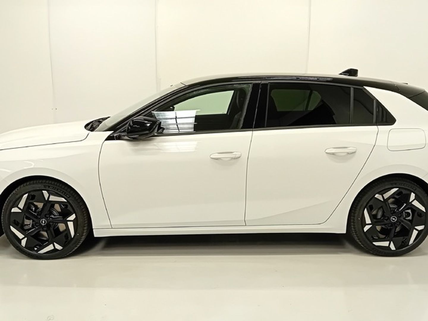 Opel Astra 1.6T Hybrid PHEV GS Auto 165 kW (224 CV)