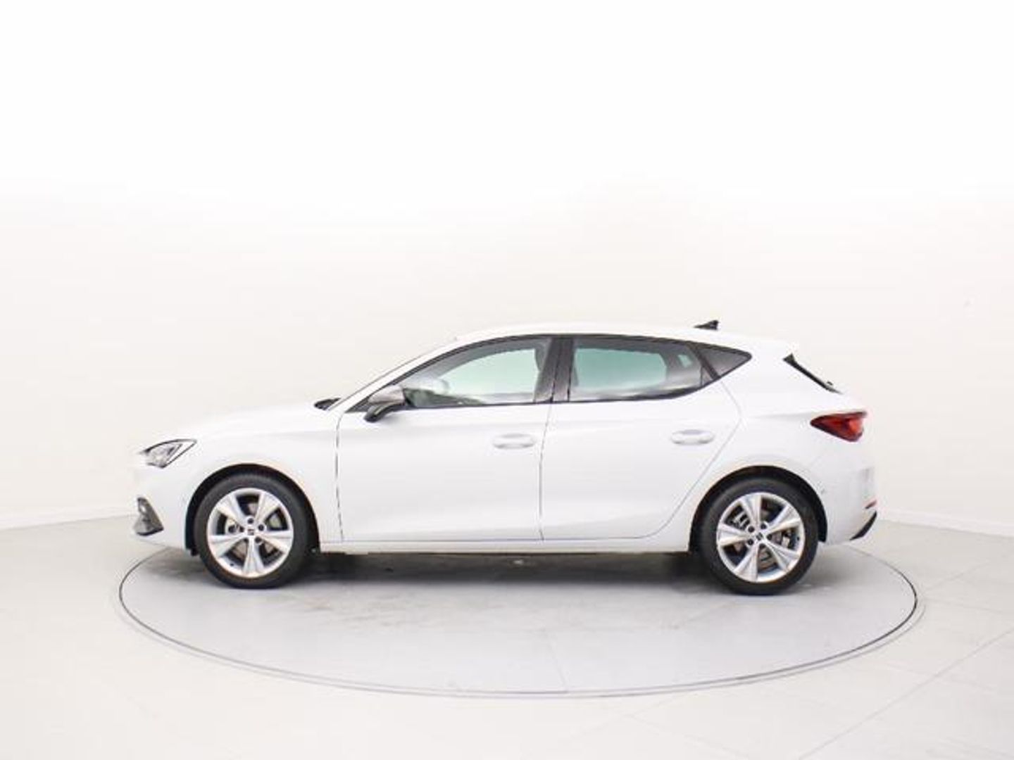 SEAT León 1.5 eTSI S&S FR Special Edition DSG 110 kW (150 CV)