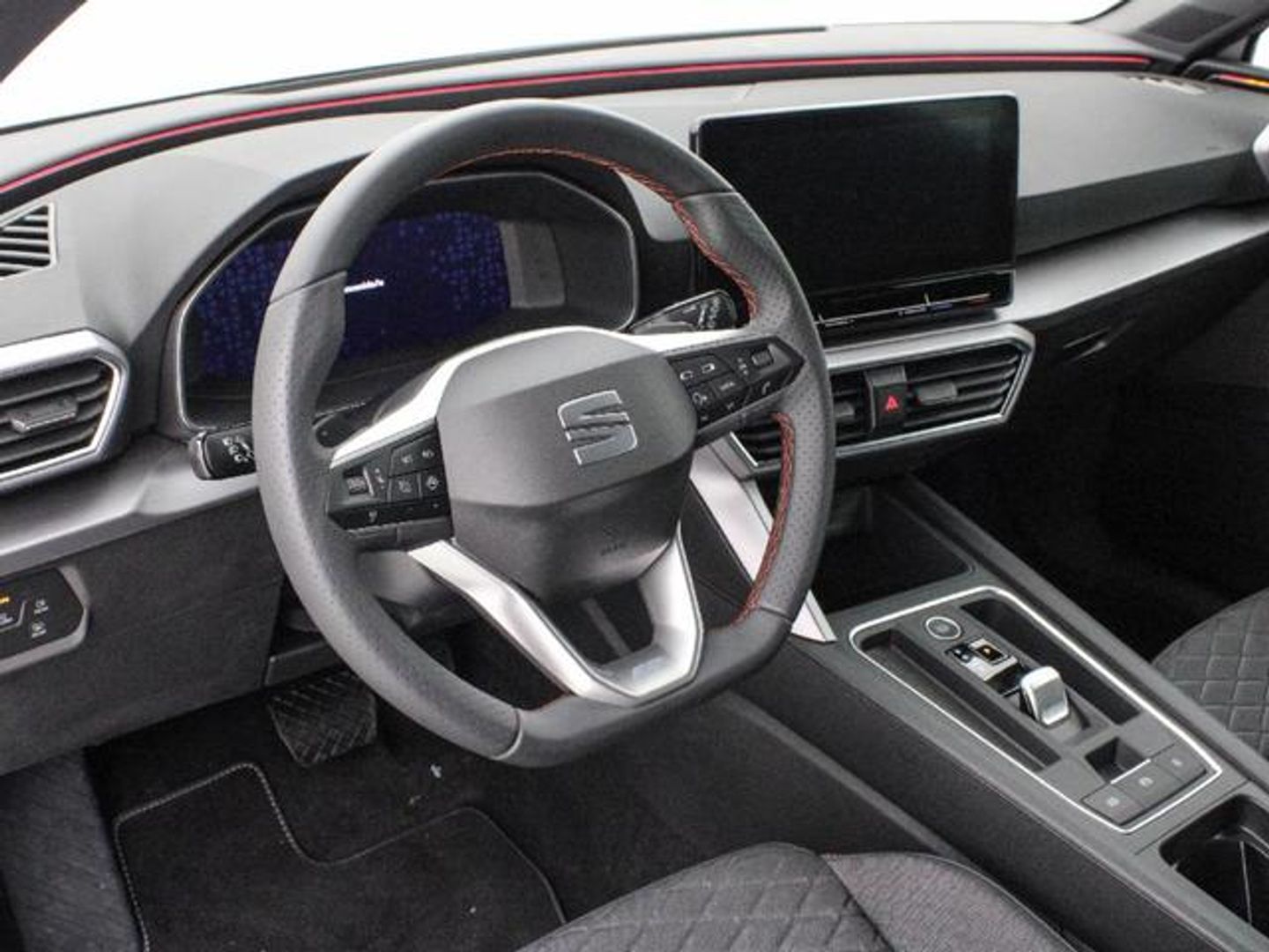 SEAT León 1.5 eTSI S&S FR Special Edition DSG 110 kW (150 CV)