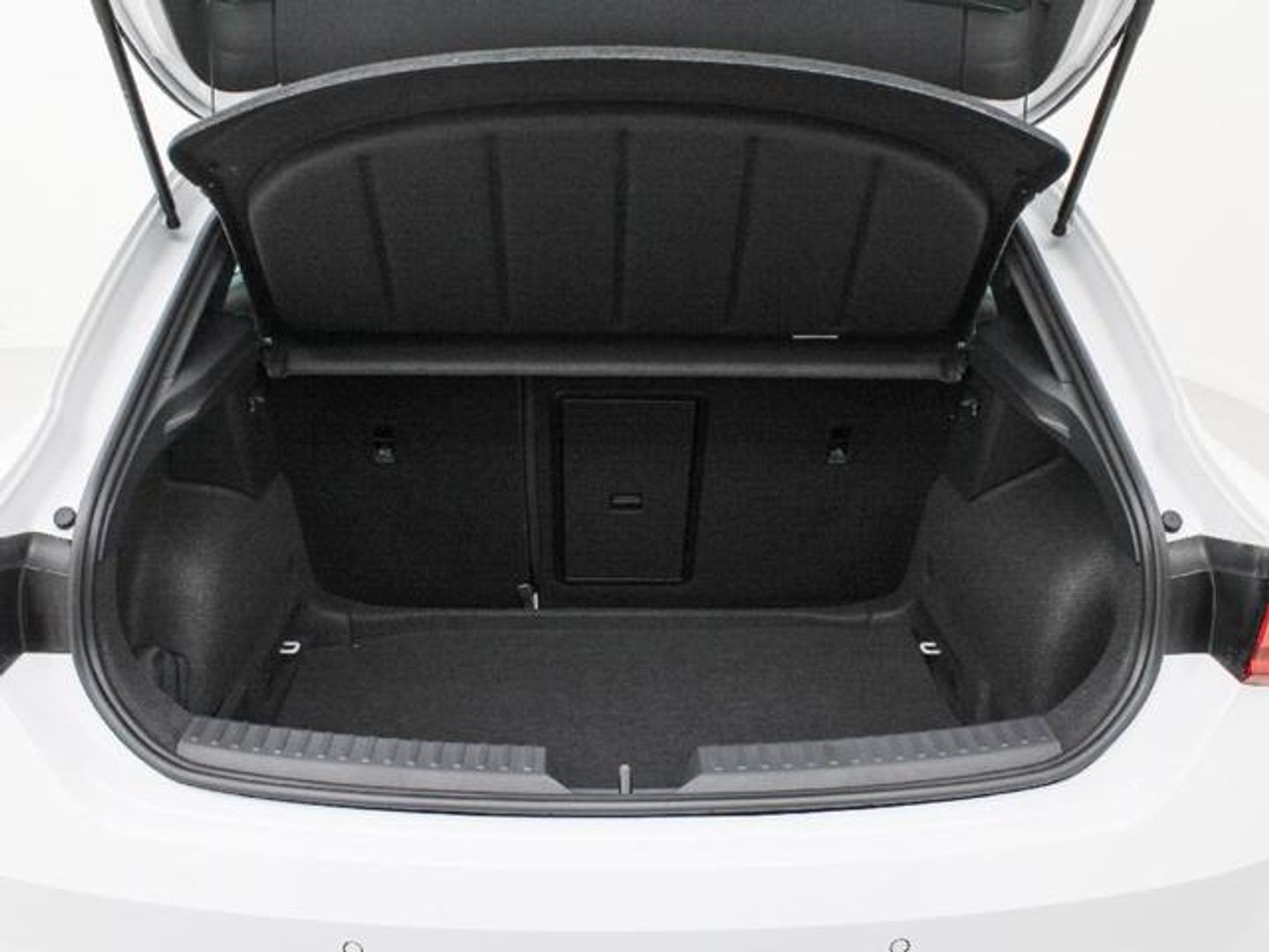 SEAT León 1.5 eTSI S&S FR Special Edition DSG 110 kW (150 CV)
