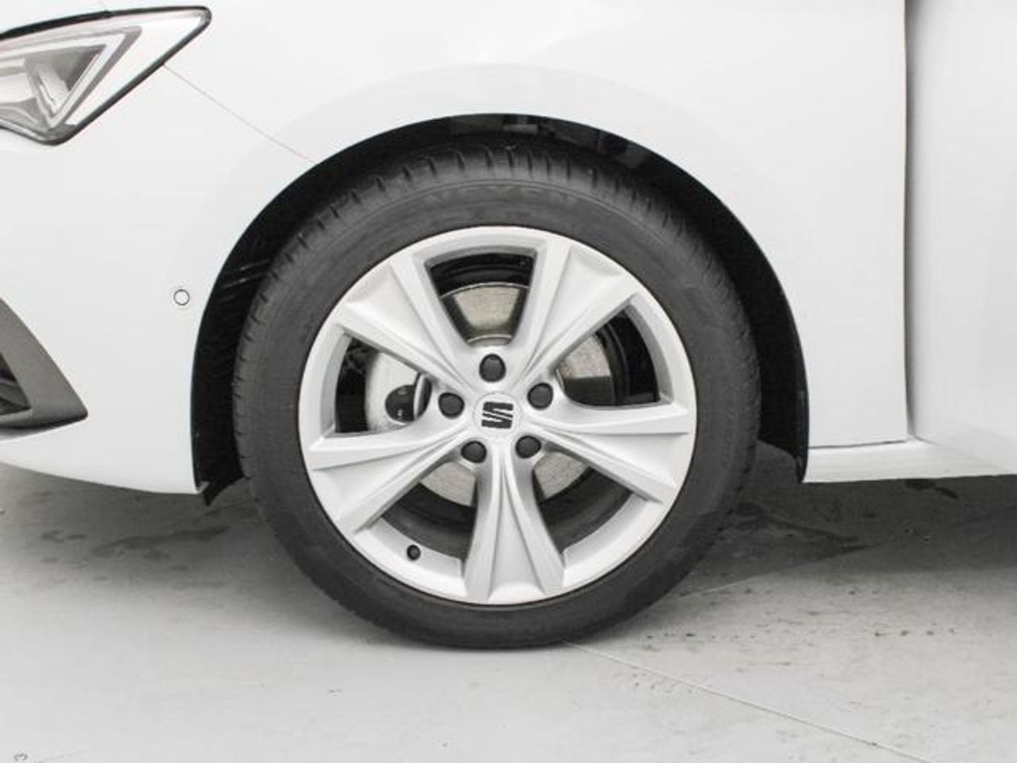SEAT León 1.5 eTSI S&S FR Special Edition DSG 110 kW (150 CV)