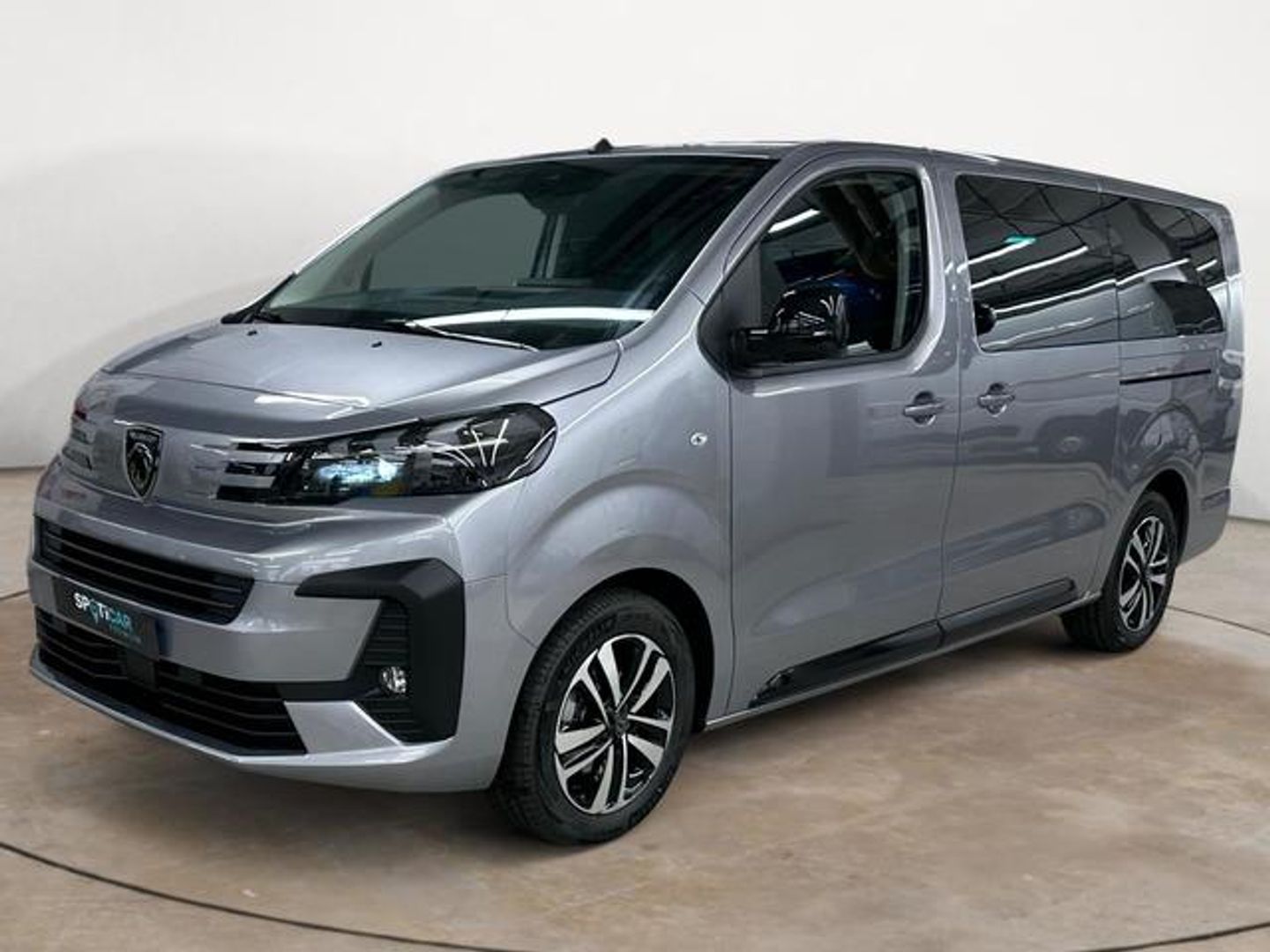 Peugeot Traveller BlueHDi Business Long EAT8 132 kW (180 CV)