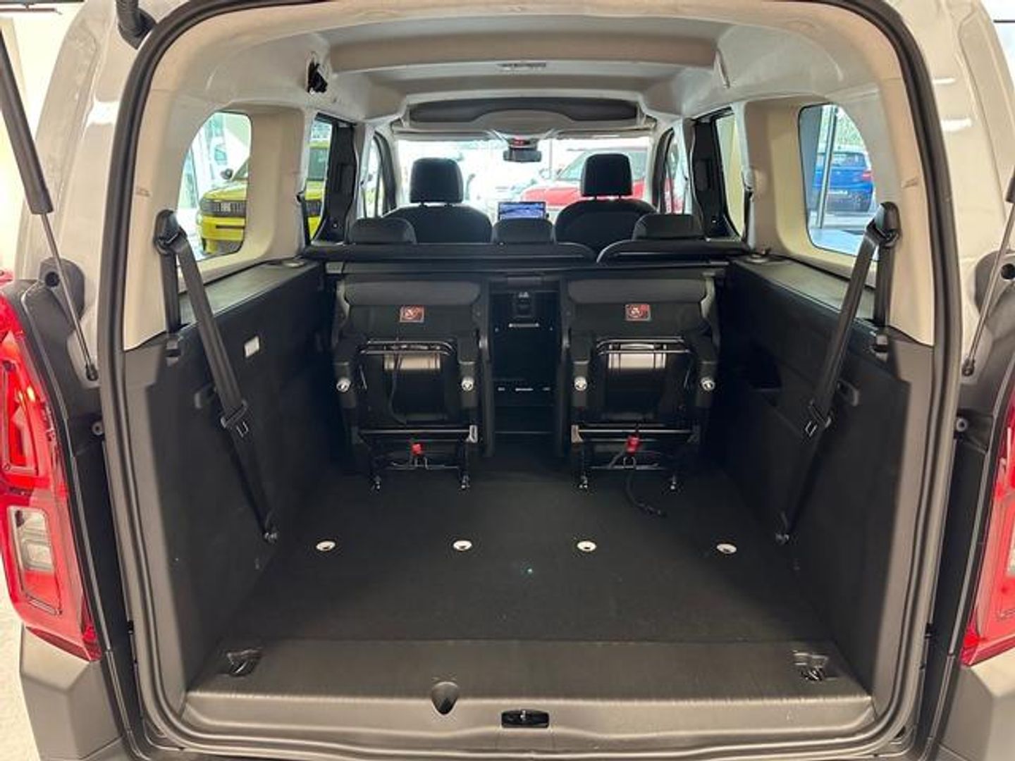 Fiat Dobló Combi 1.5 BlueHDi Talla M Auto 96 kW (130 CV)