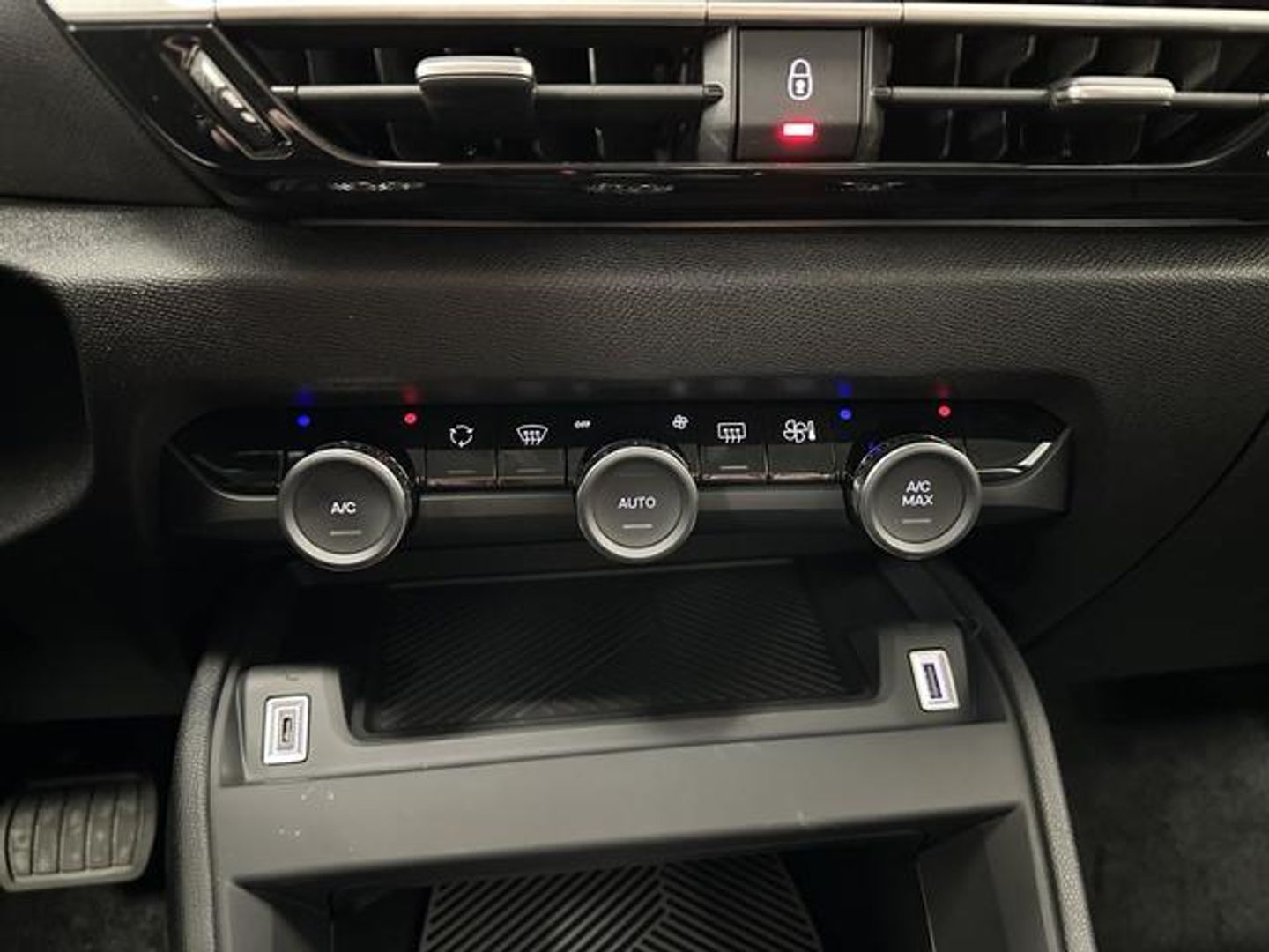 Citroen C4 BlueHDi 130 S&S Plus EAT8 96 kW (131 CV)
