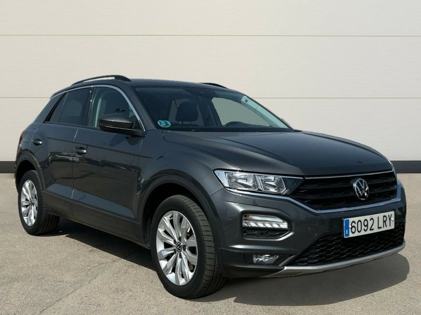 Volkswagen T-Roc Advance 2.0 TDI 110 kW (150 CV) DSG Gris All Terrain / Pick-up