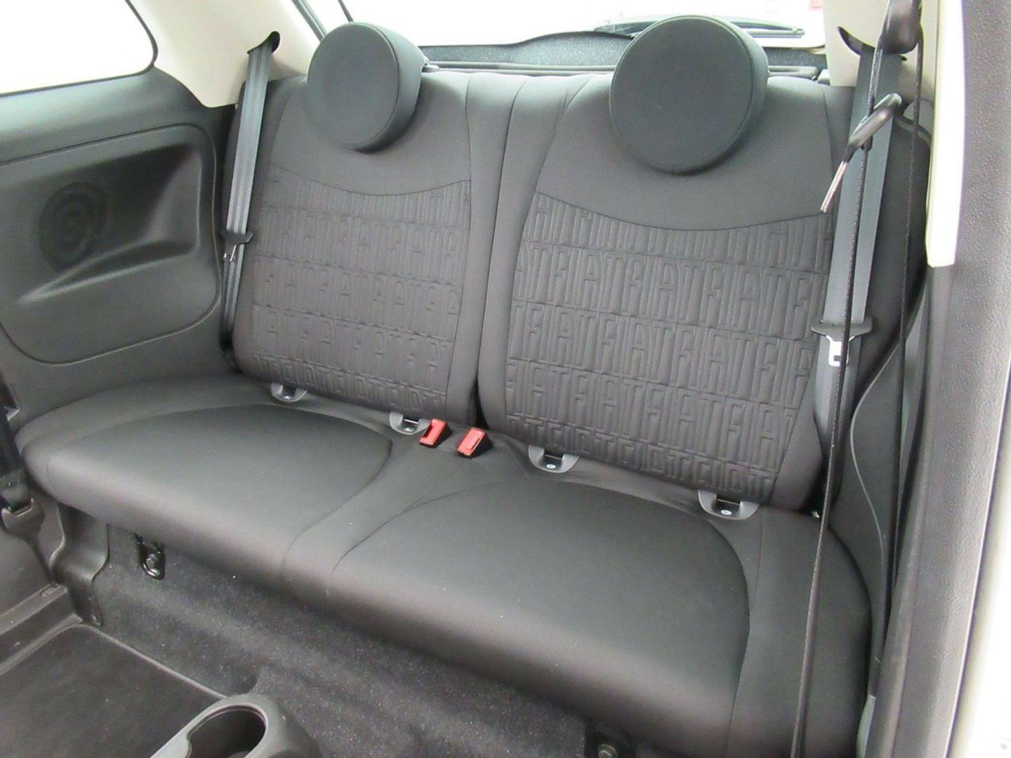Fiat 500 1.0 Hybrid Dolcevita 51 kW (70 CV)