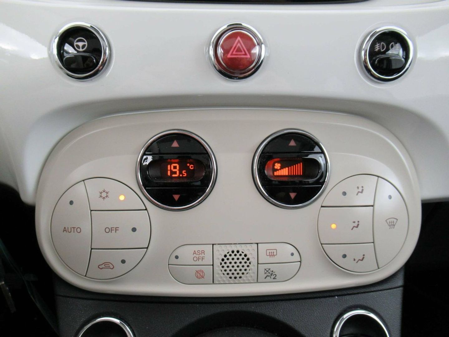 Fiat 500 1.0 Hybrid Dolcevita 51 kW (70 CV)