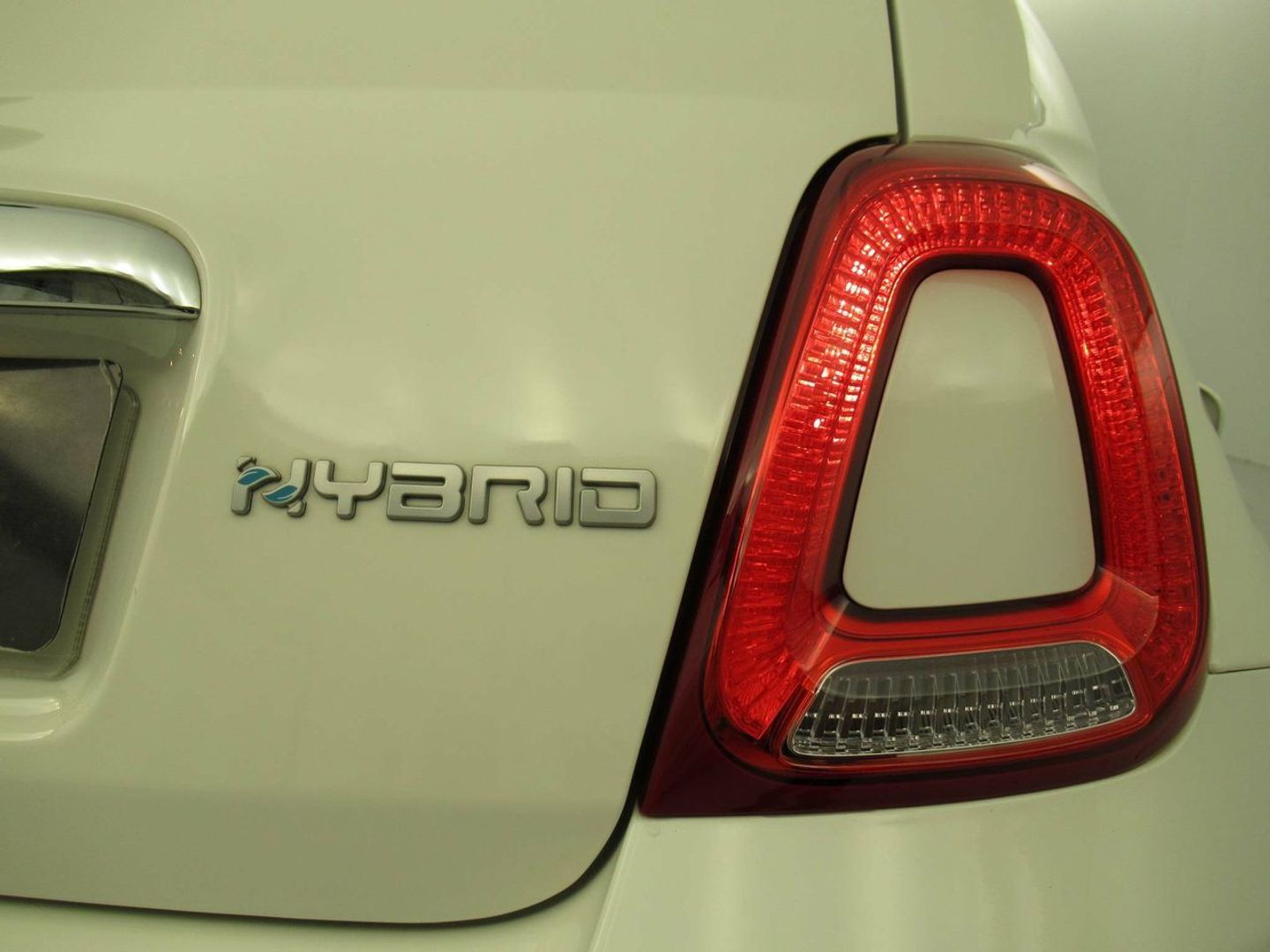Fiat 500 1.0 Hybrid Dolcevita 51 kW (70 CV)