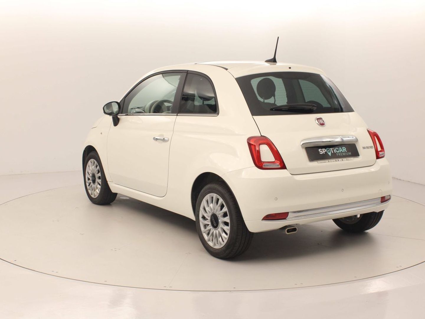 Fiat 500 1.0 Hybrid Dolcevita 51 kW (70 CV)