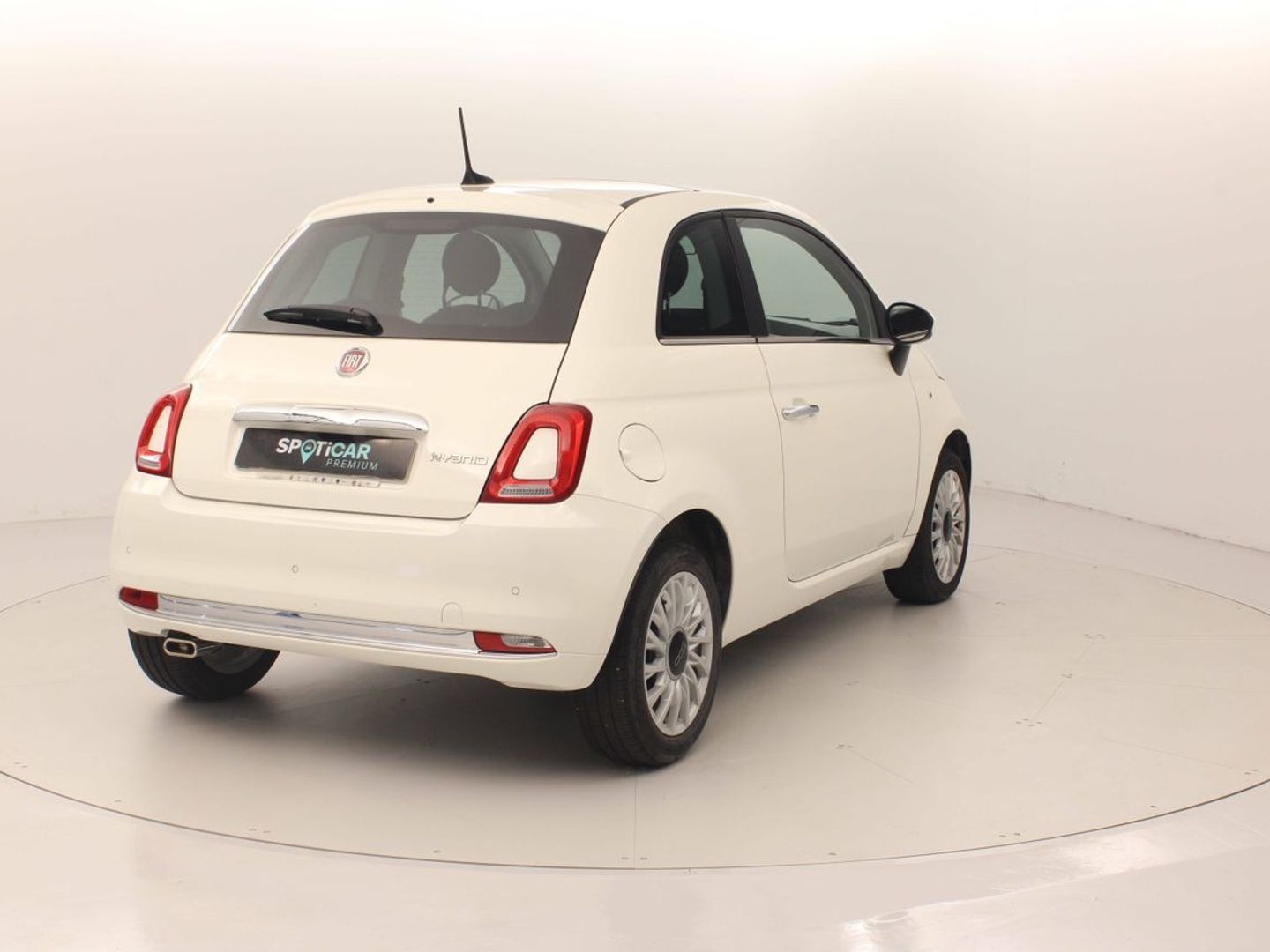 Fiat 500 1.0 Hybrid Dolcevita 51 kW (70 CV)